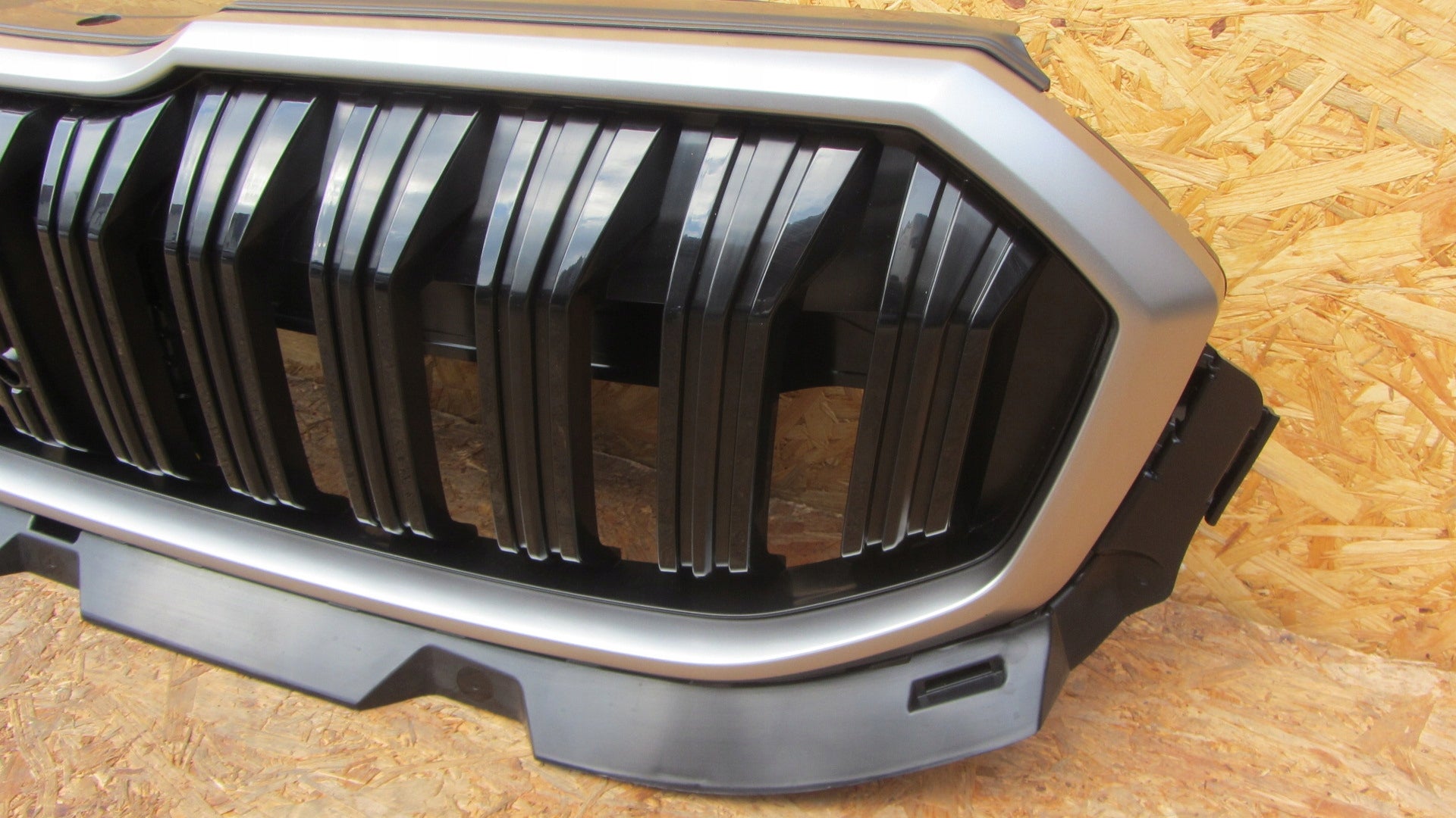 Kühlergrill Skoda KODIAQ II FRONTGRILL Kühlergitter