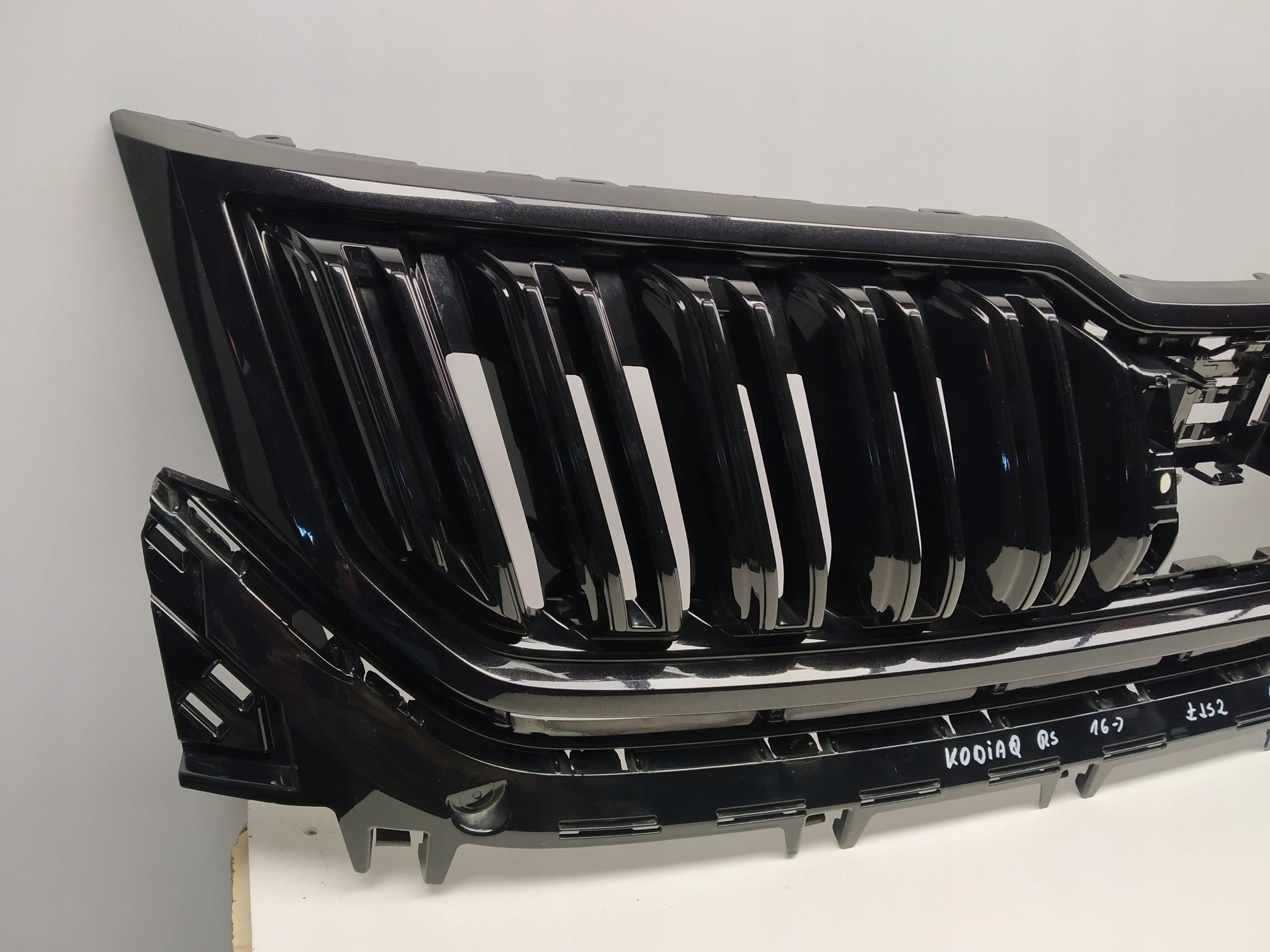 Kühlergrill Skoda KODIAQ FRONTGRILL Kühlergitter