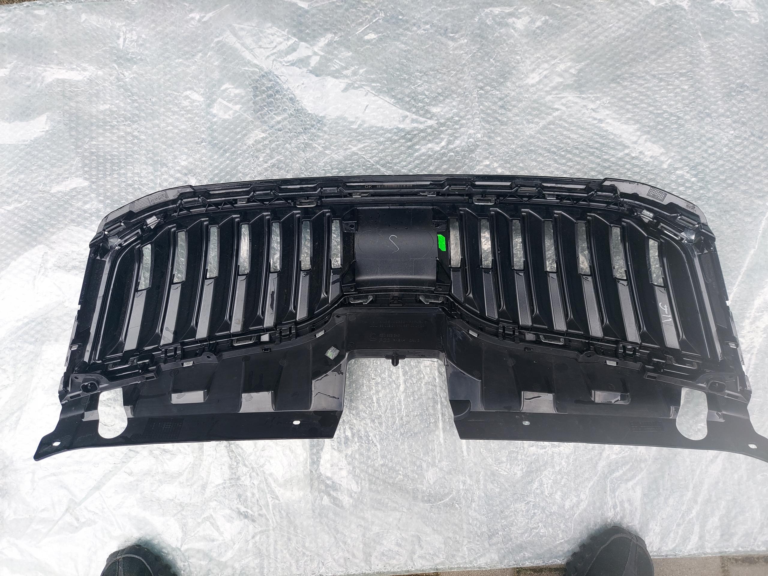 Kühlergrill Skoda OCTAVIA III FRONTGRILL 5E0853343 Kühlergitter