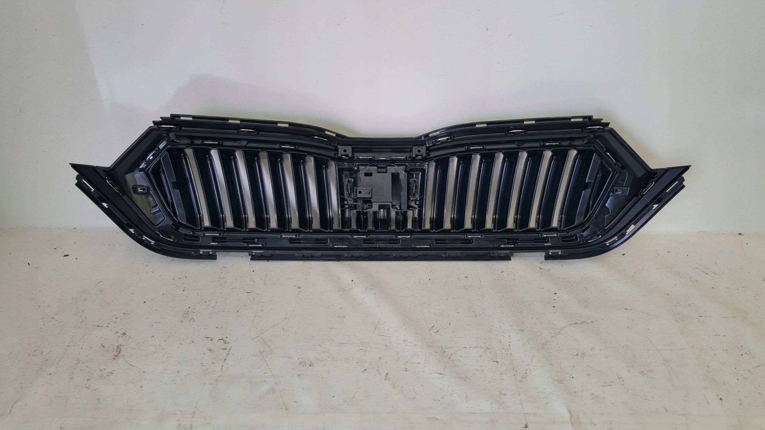 Kühlergrill Skoda OCTAVIA 4 IV FRONTGRILL Kühlergitter