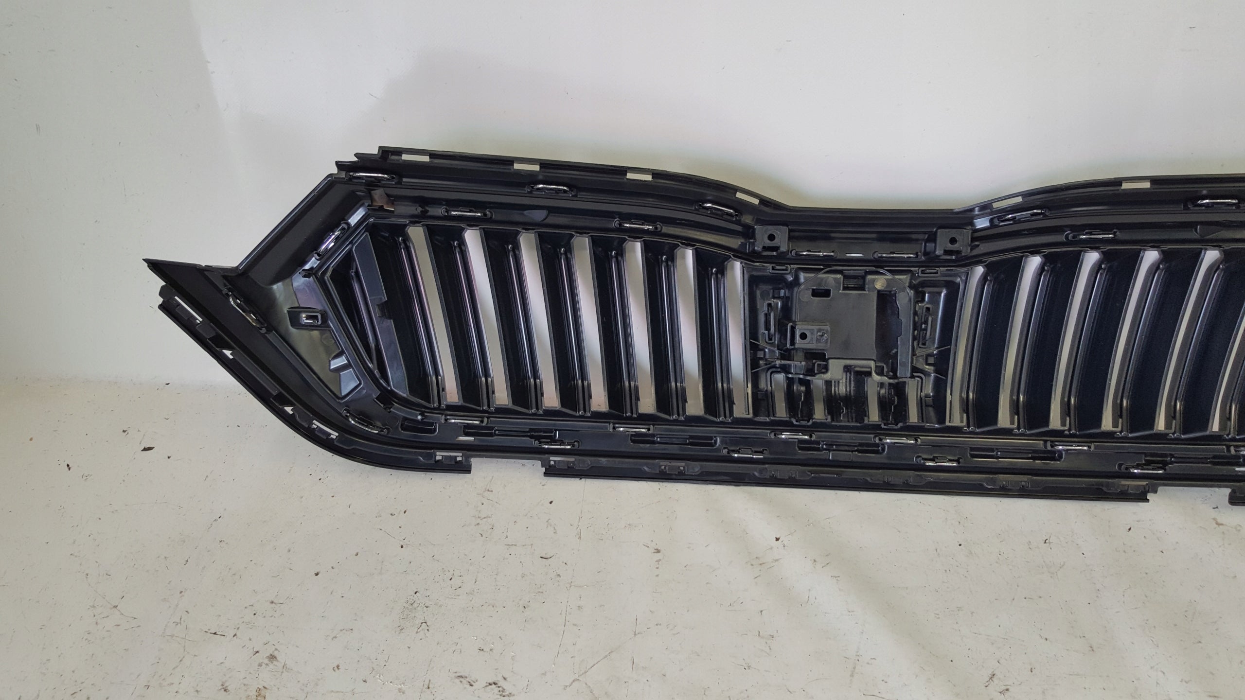 Kühlergrill Skoda OCTAVIA 4 IV FRONTGRILL Kühlergitter