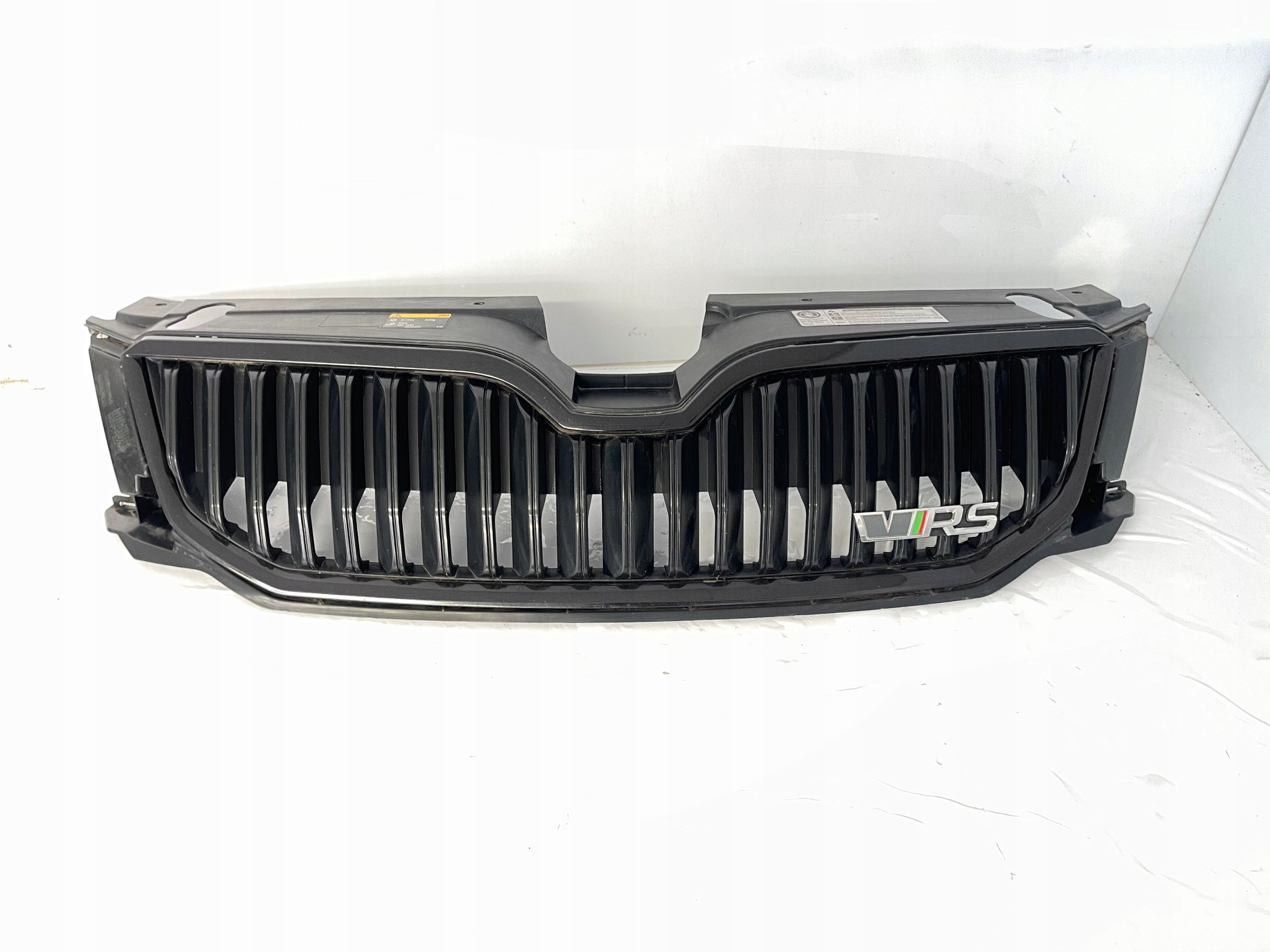 Kühlergrill Skoda OCTAVIA III FRONTGRILL 5E08536535E Kühlergitter