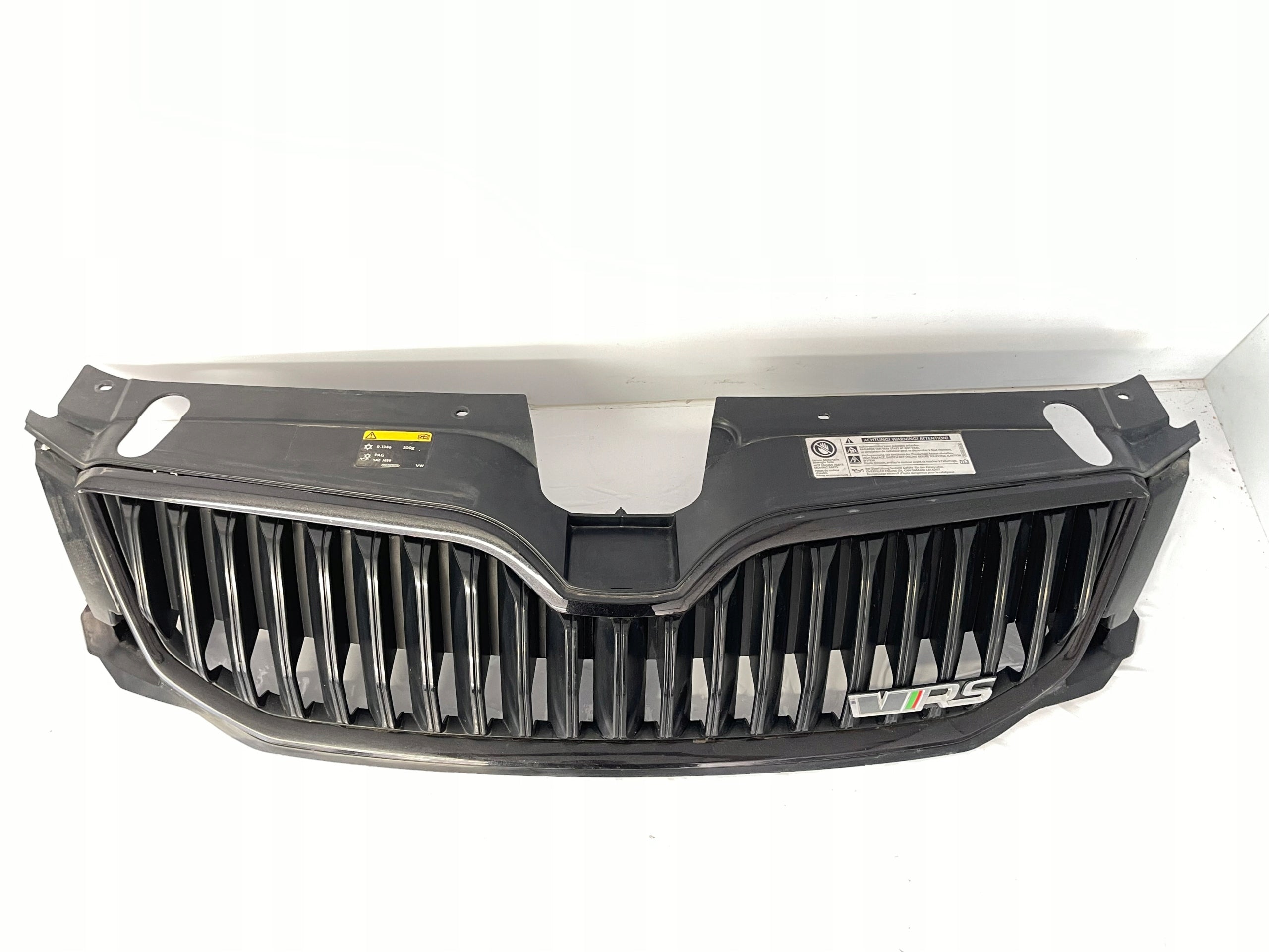 Kühlergrill Skoda OCTAVIA III FRONTGRILL 5E08536535E Kühlergitter