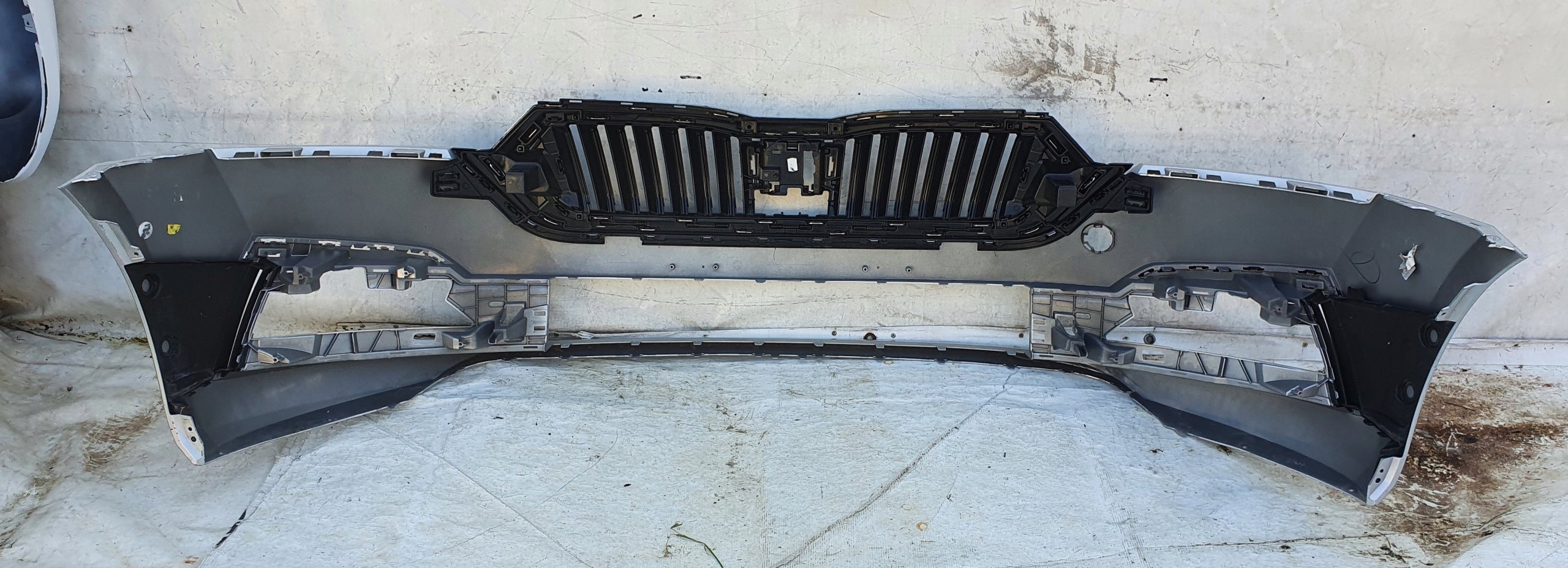 Kühlergrill Skoda OCTAVIA 4 IV FRONTGRILL 5E38077245E Kühlergitter