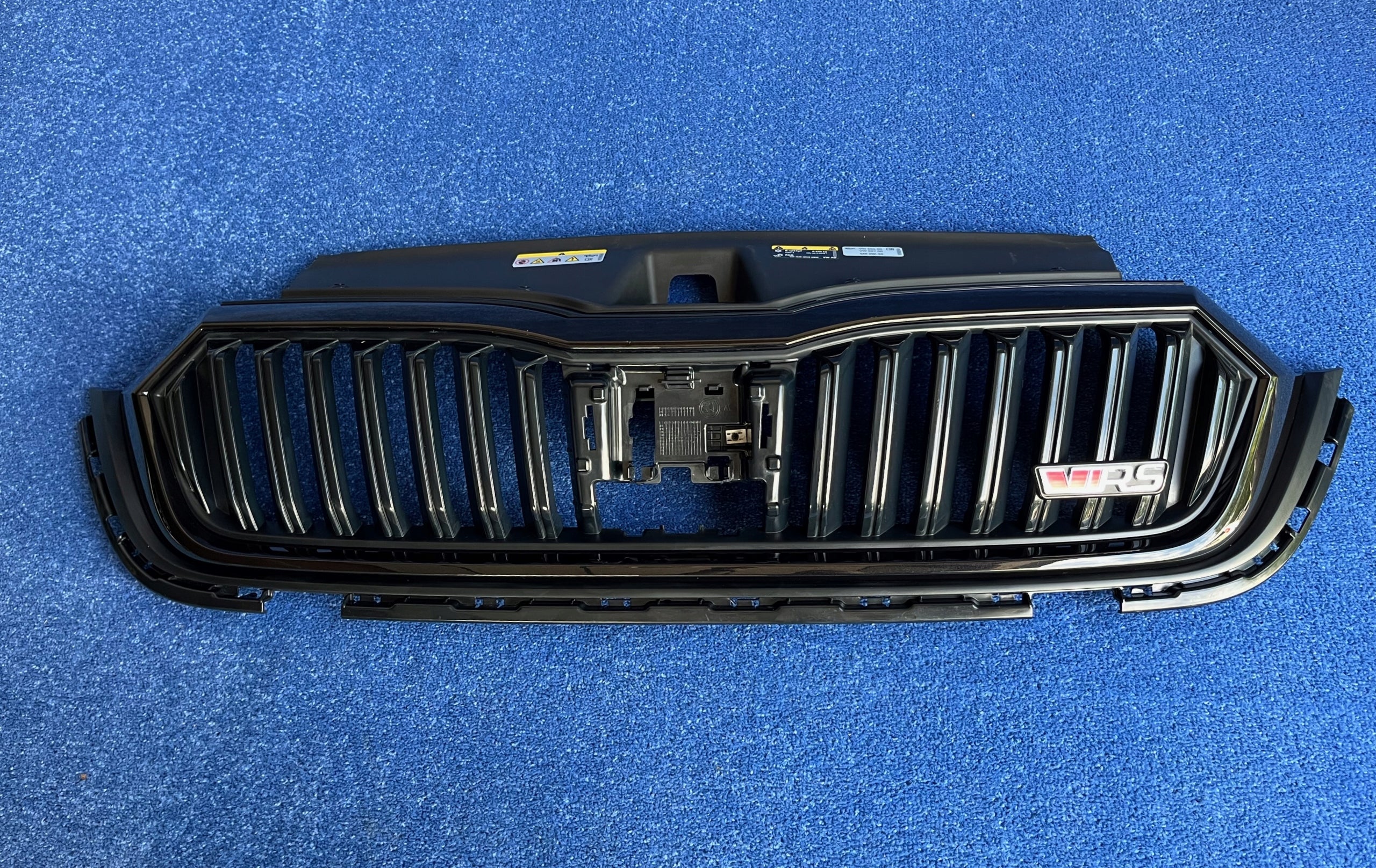 Kühlergrill Skoda OCTAVIA IV FRONTGRILL 5E38536535E Kühlergitter