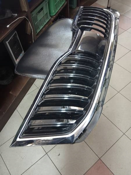 Kühlergrill Skoda OCTAVIA III FRONTGRILL 5e0853653c Kühlergitter