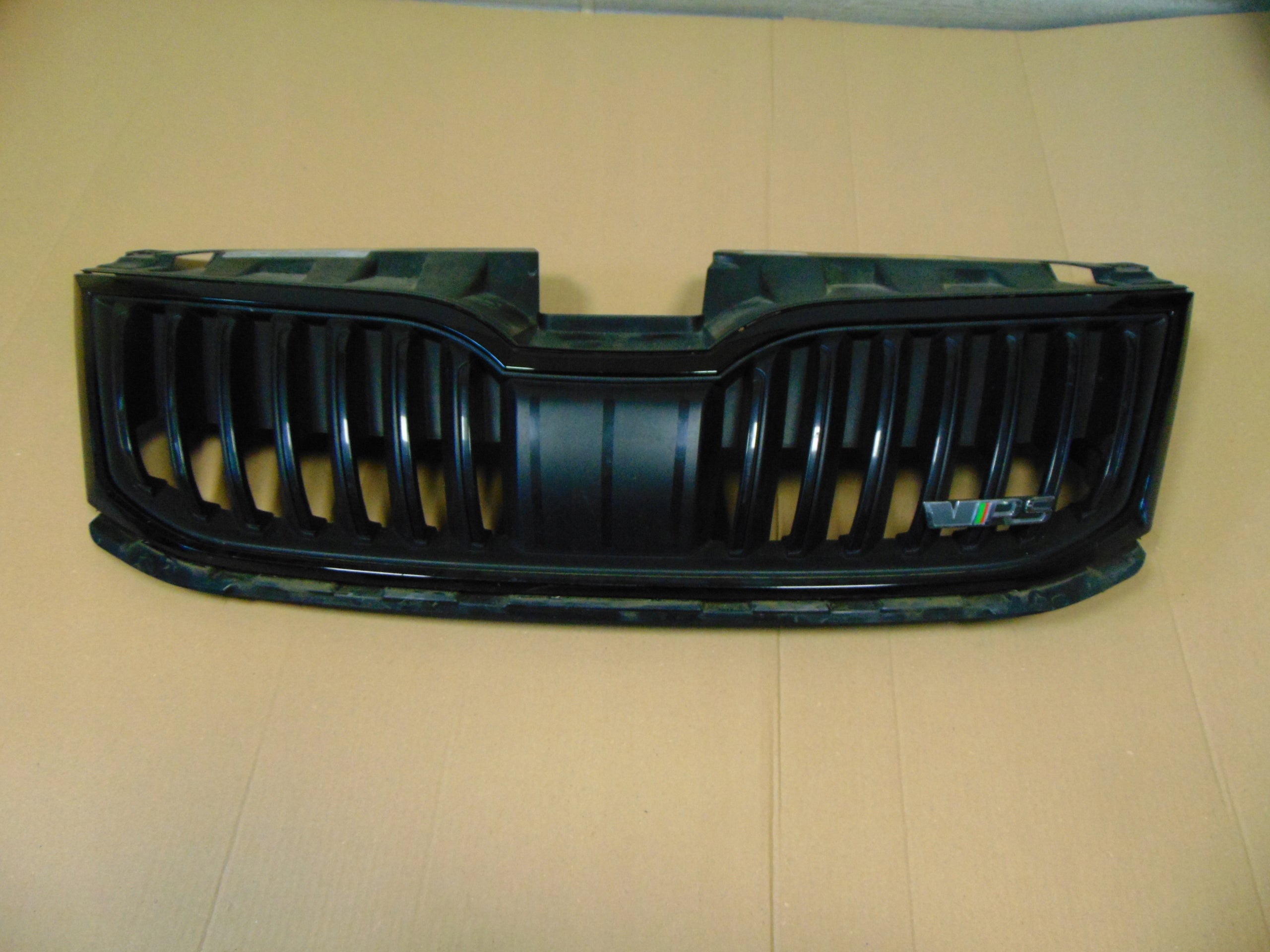  Kühlergrill Skoda OCTAVIA III FRONTGRILL 5E0853653A Kühlergitter product image