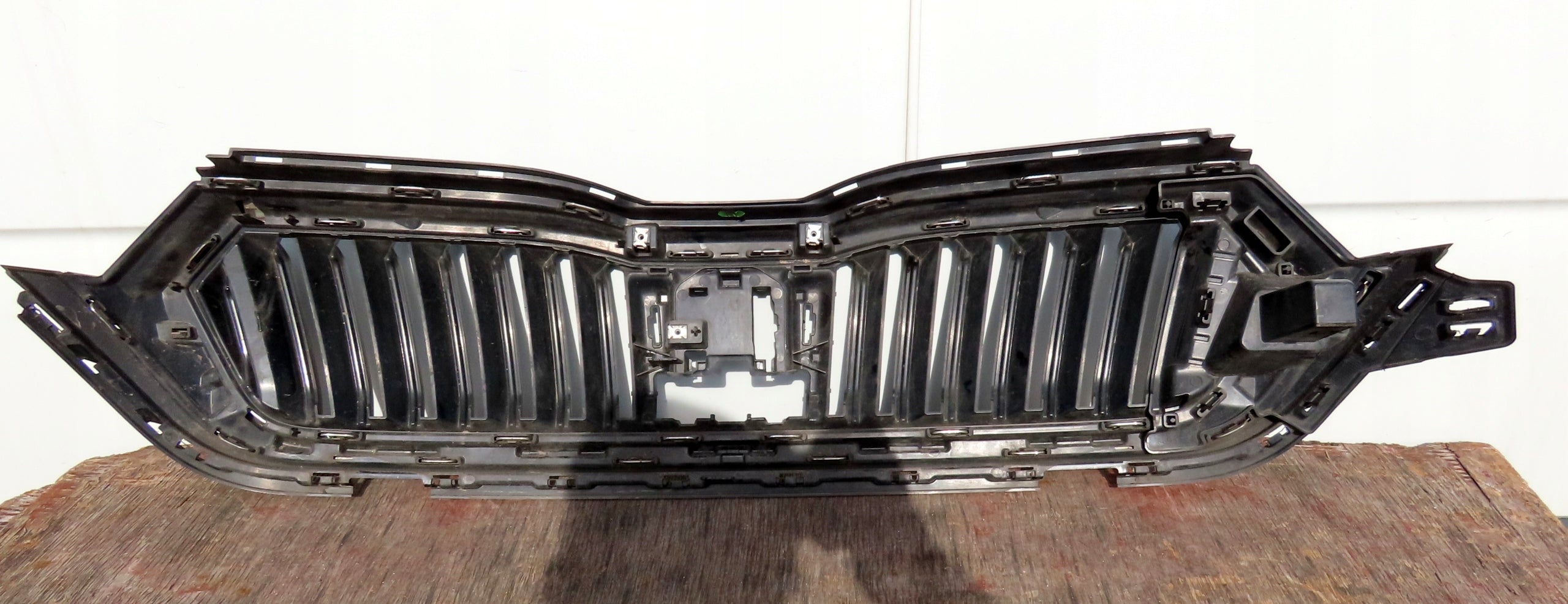 Kühlergrill Skoda OCTAVIA IV FRONTGRILL Kühlergitter