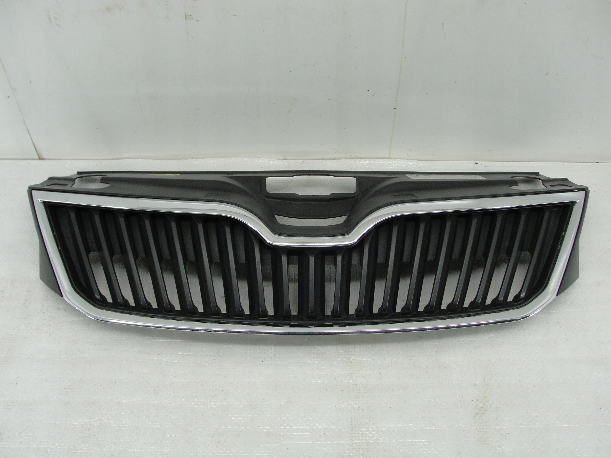  Kühlergrill Skoda RAPID FRONTGRILL 5JA853668 Kühlergitter product image