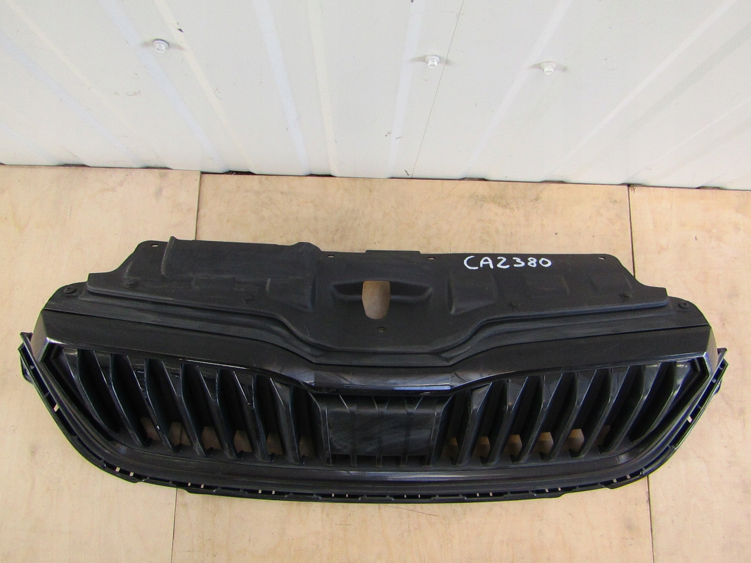 Kühlergrill Skoda SCALA FRONTGRILL 657853343 Kühlergitter