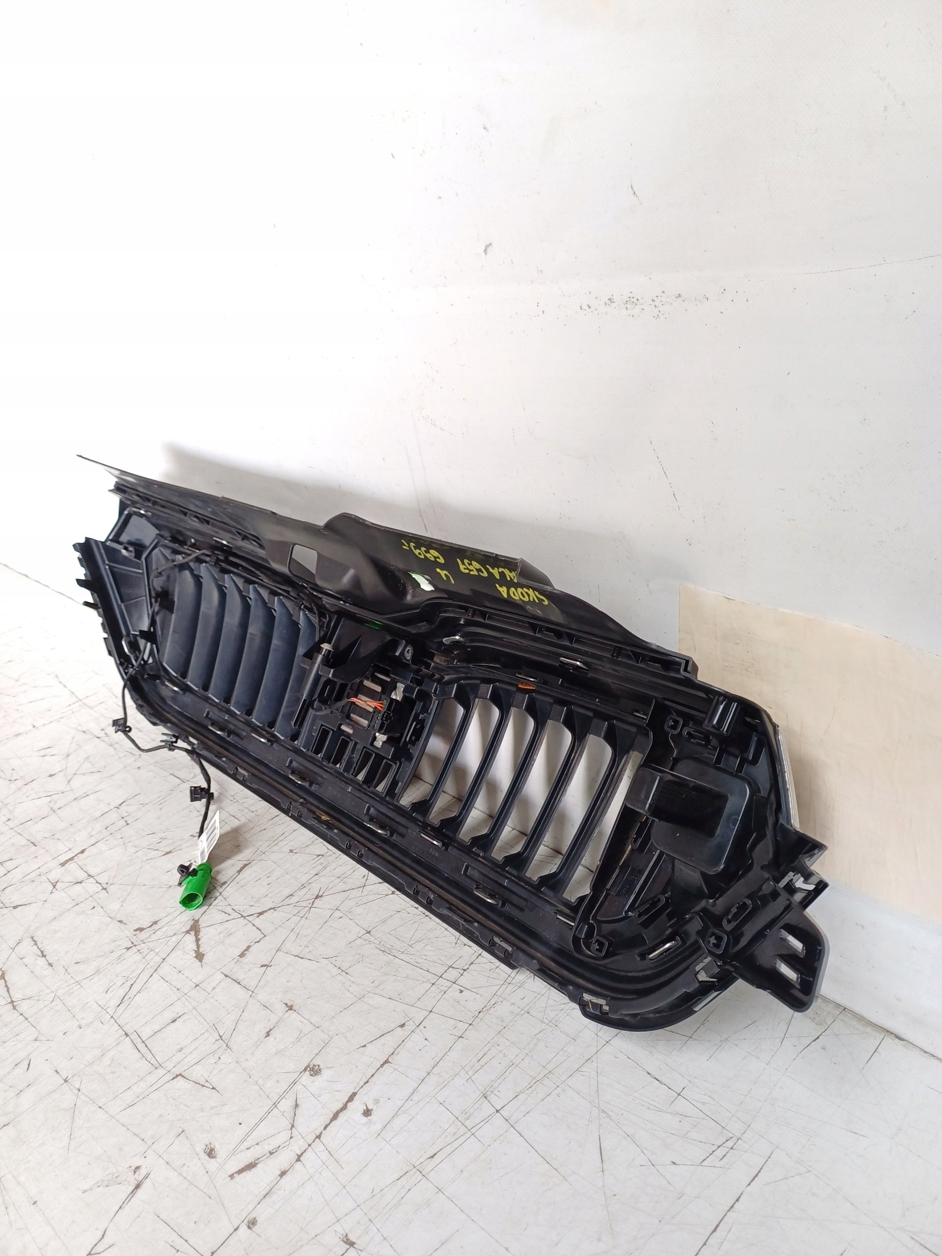 Kühlergrill Skoda SCALA FRONTGRILL 65785365365 Kühlergitter