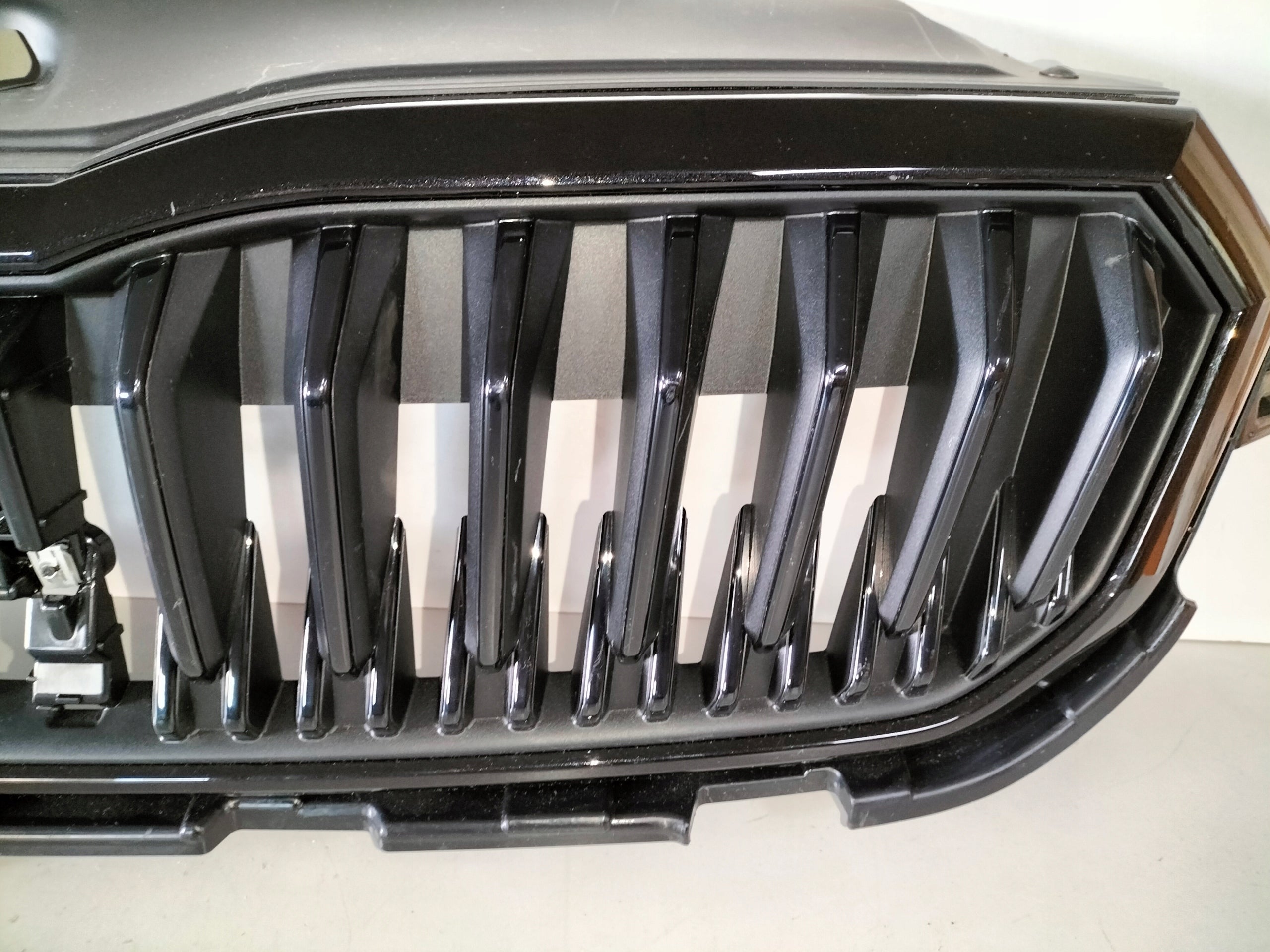 Kühlergrill Skoda SCALA FRONTGRILL 657853343A6 Kühlergitter