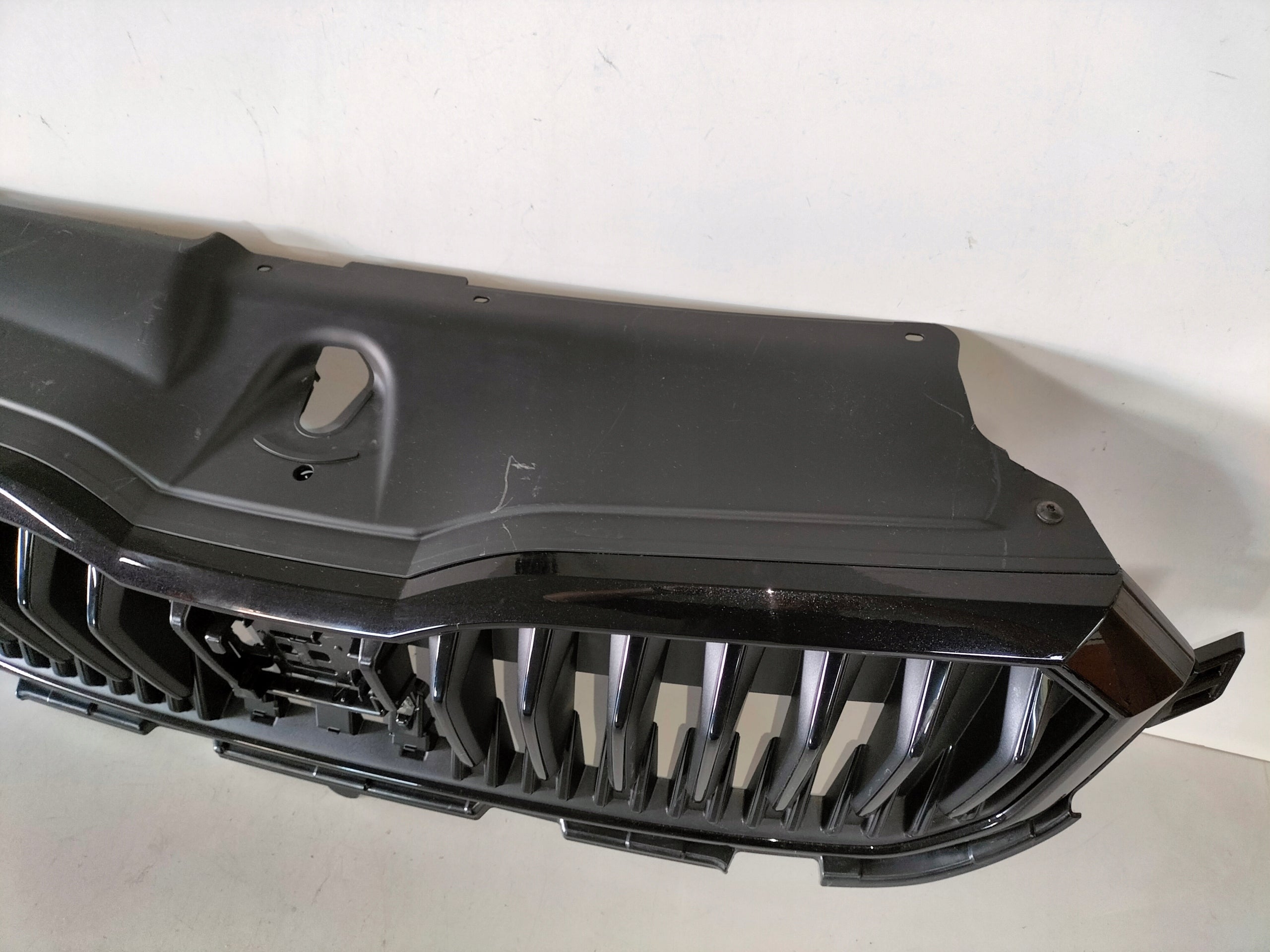 Kühlergrill Skoda SCALA FRONTGRILL 657853343A6 Kühlergitter