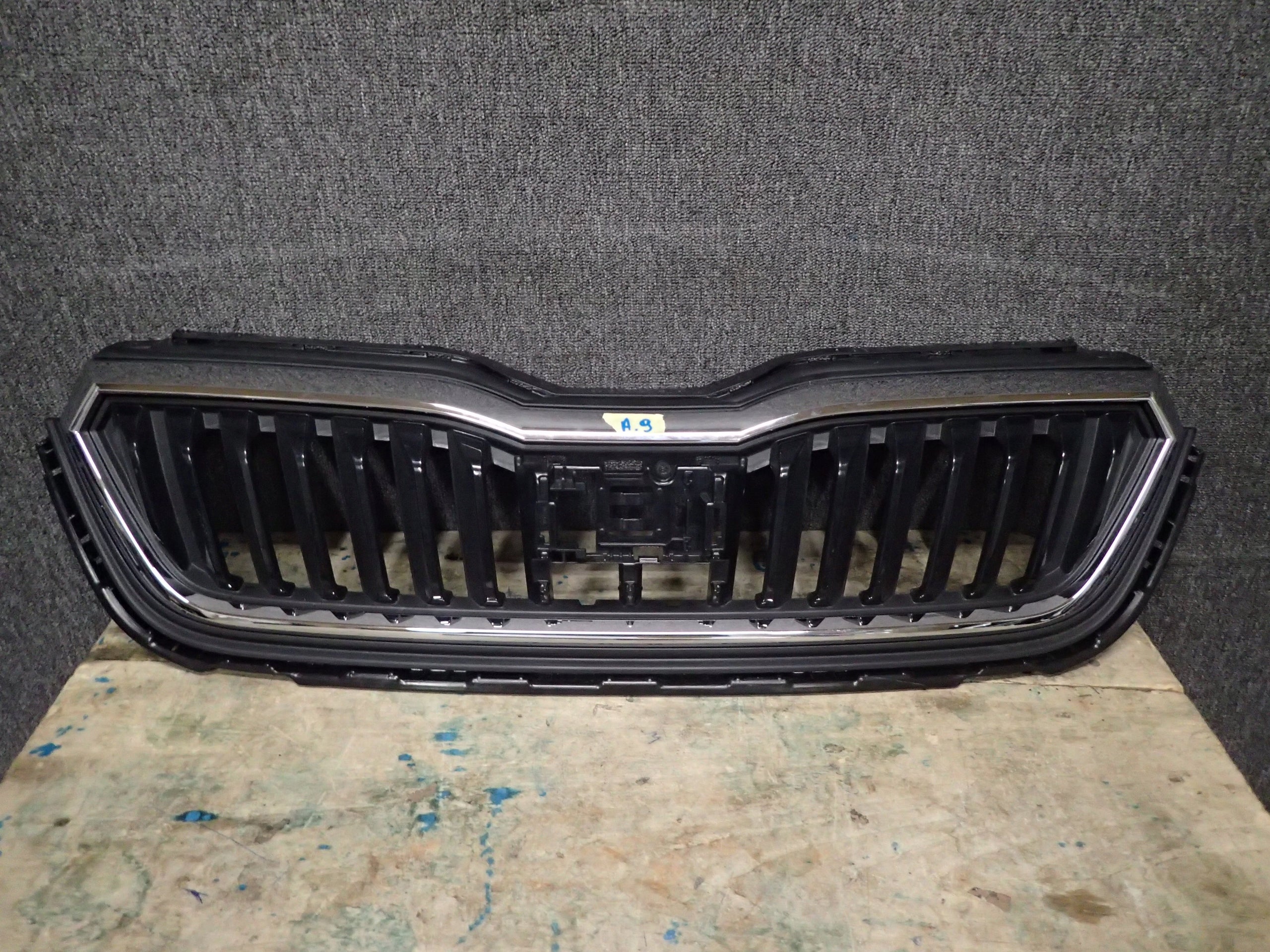  Radiator grille Skoda SCALA FRONTGRILL Radiator grille  product image