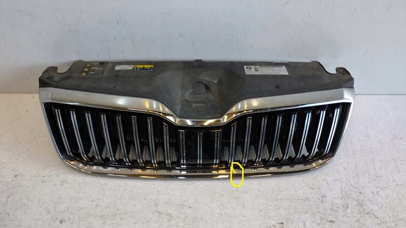 Kühlergrill Skoda SUPERB III FRONTGRILL 3V0853653G Kühlergitter