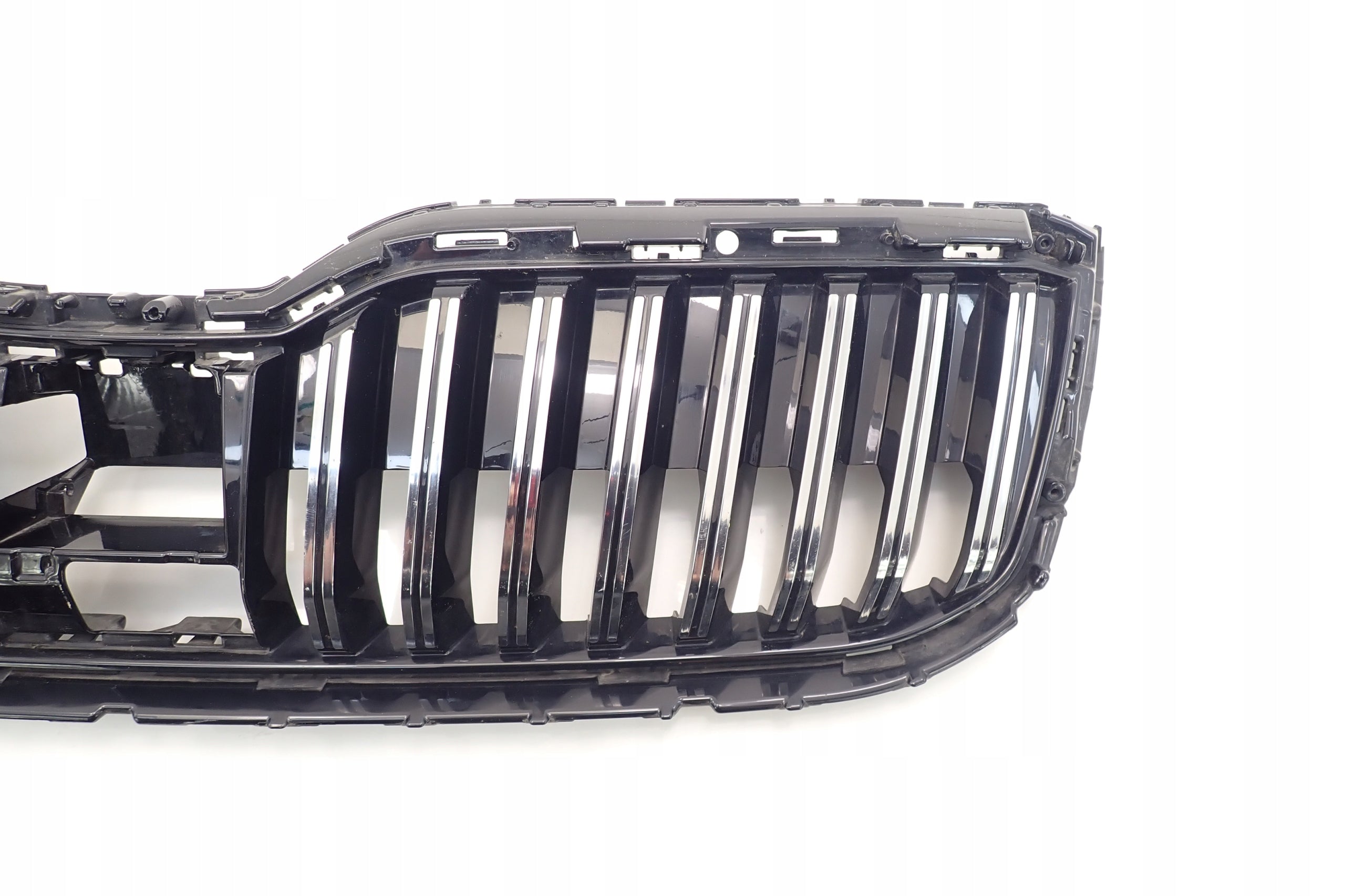 Kühlergrill Skoda SUPERB III FRONTGRILL 3V0853653G3 Kühlergitter