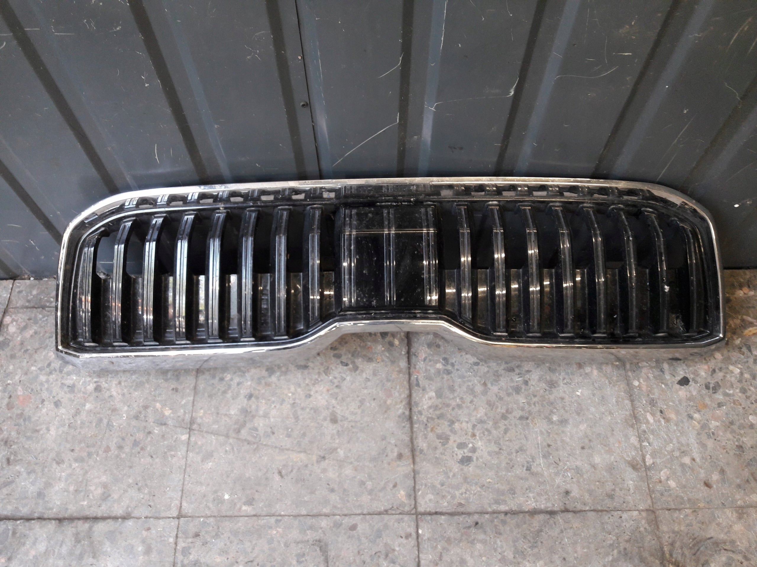  Kühlergrill Skoda SUPERB 3 FRONTGRILL 3v0853653ga Kühlergitter product image