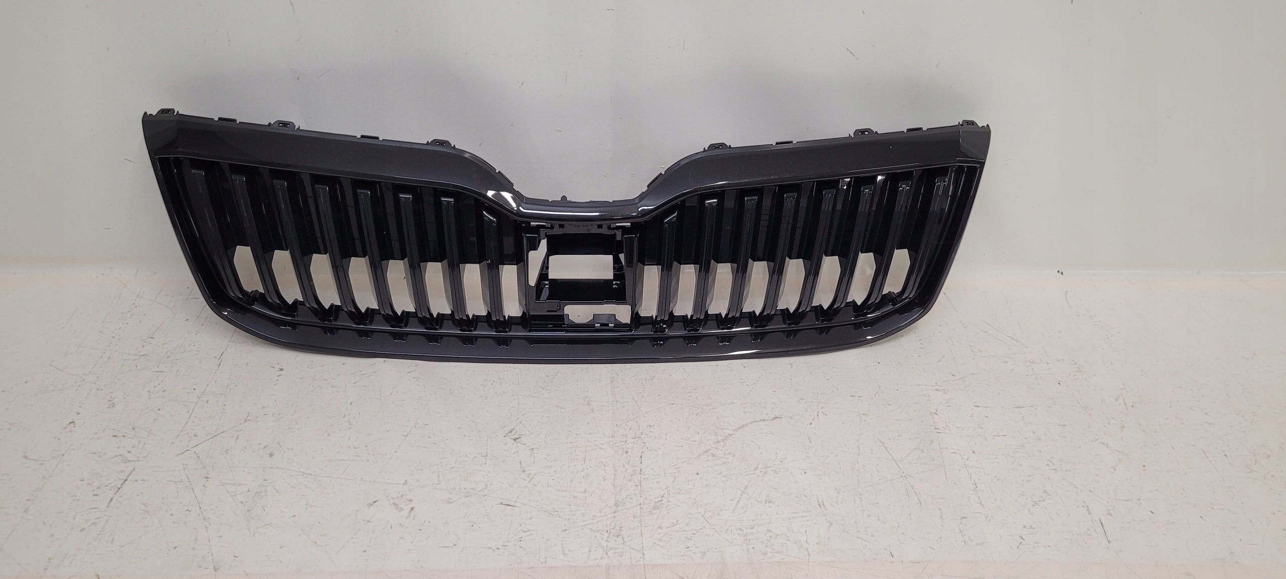  Kühlergrill Skoda SUPERB III 3 FRONTGRILL 3V08536536G Kühlergitter product image