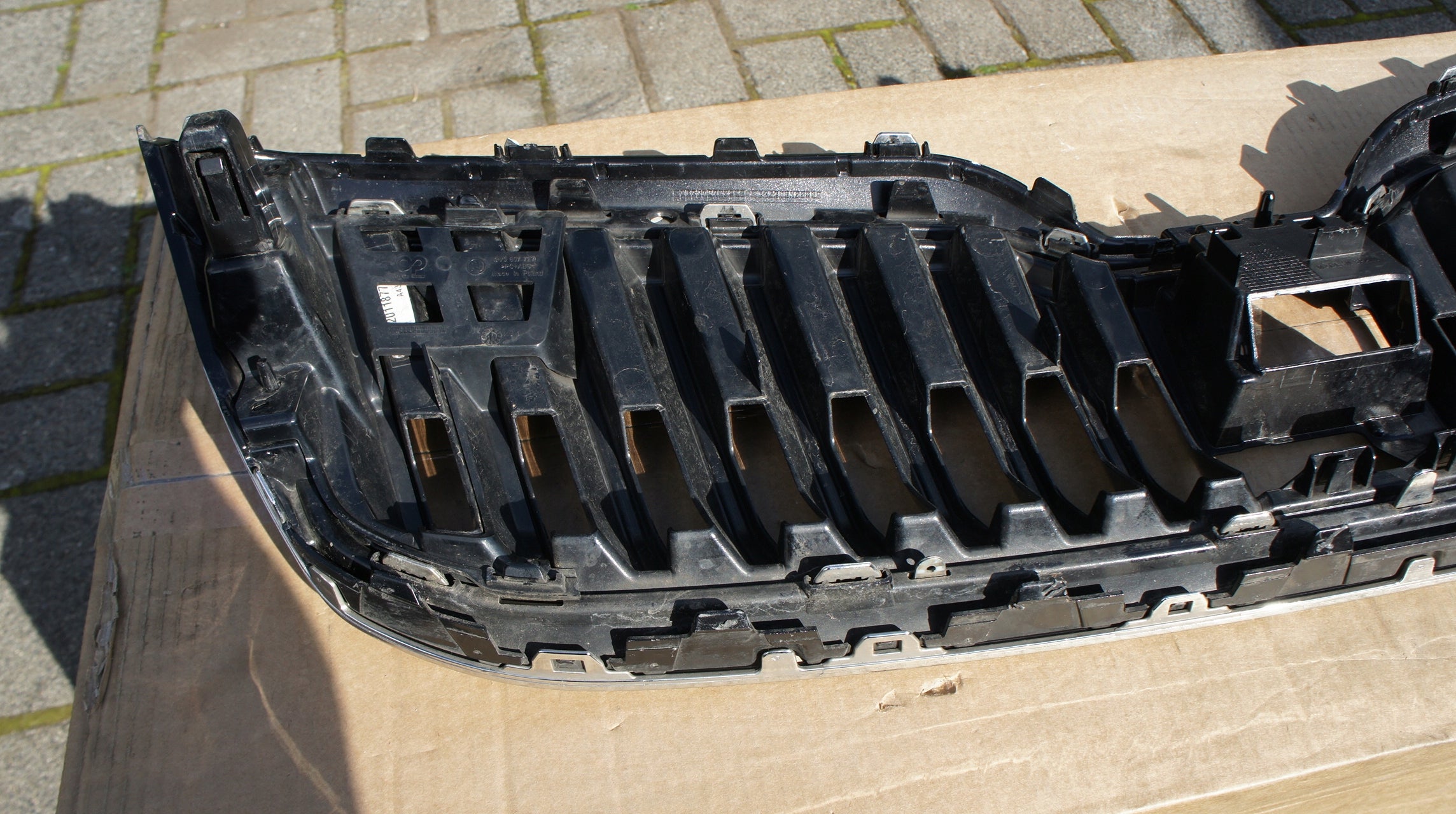 Kühlergrill Skoda SUPERB III FRONTGRILL 3V0853653G3 Kühlergitter