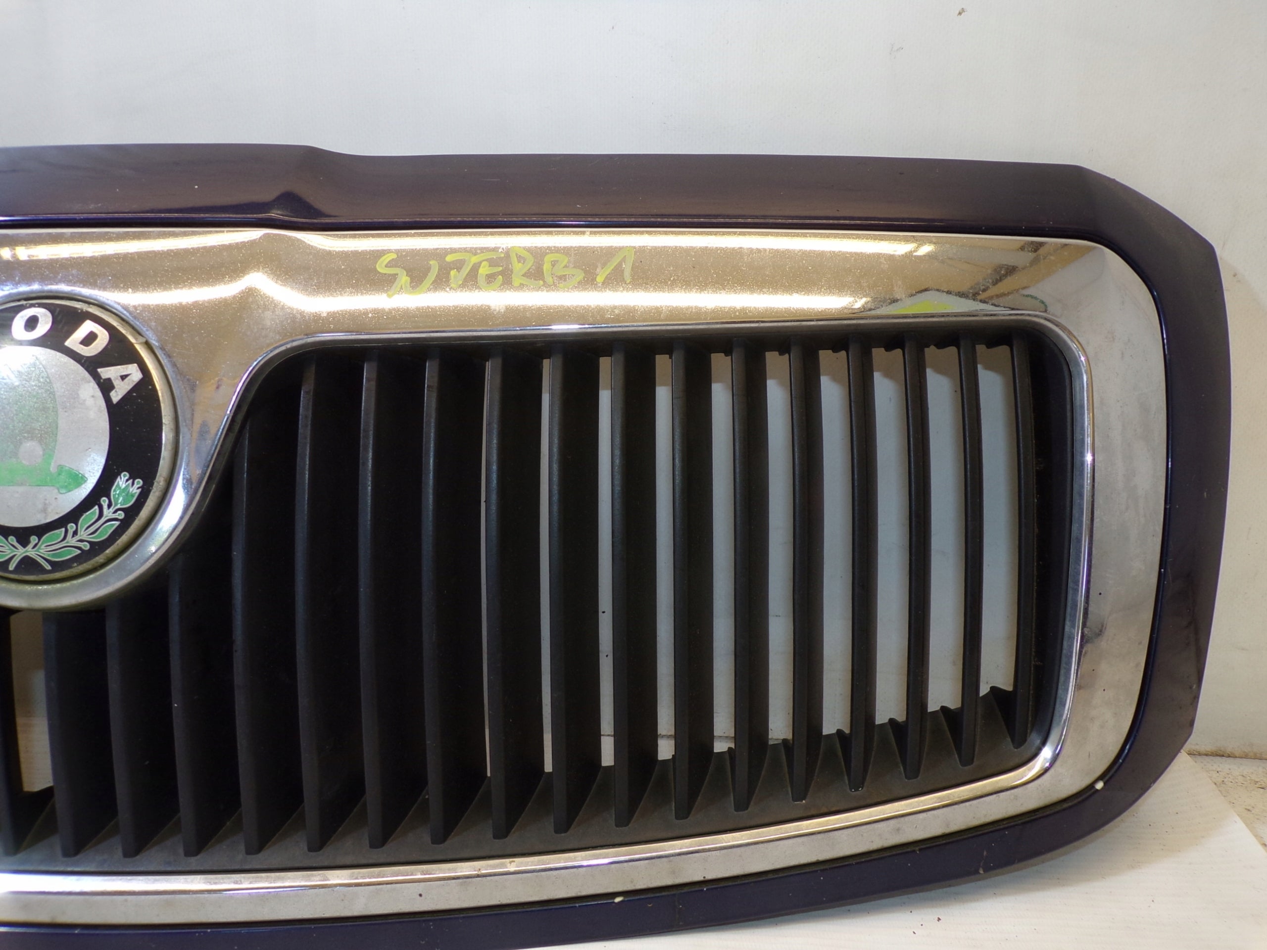 Kühlergrill Skoda SUPERB 1 FRONTGRILL Kühlergitter