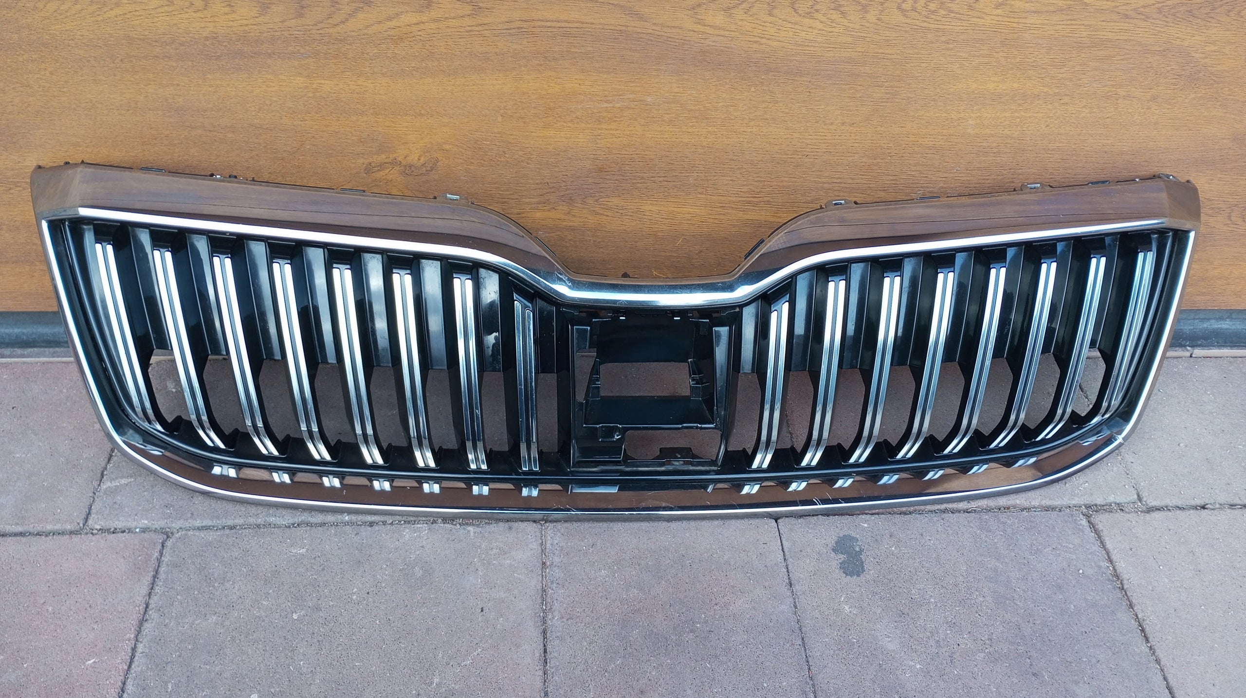  Kühlergrill Skoda SUPERB 3 FRONTGRILL 3V0853653G3 Kühlergitter product image