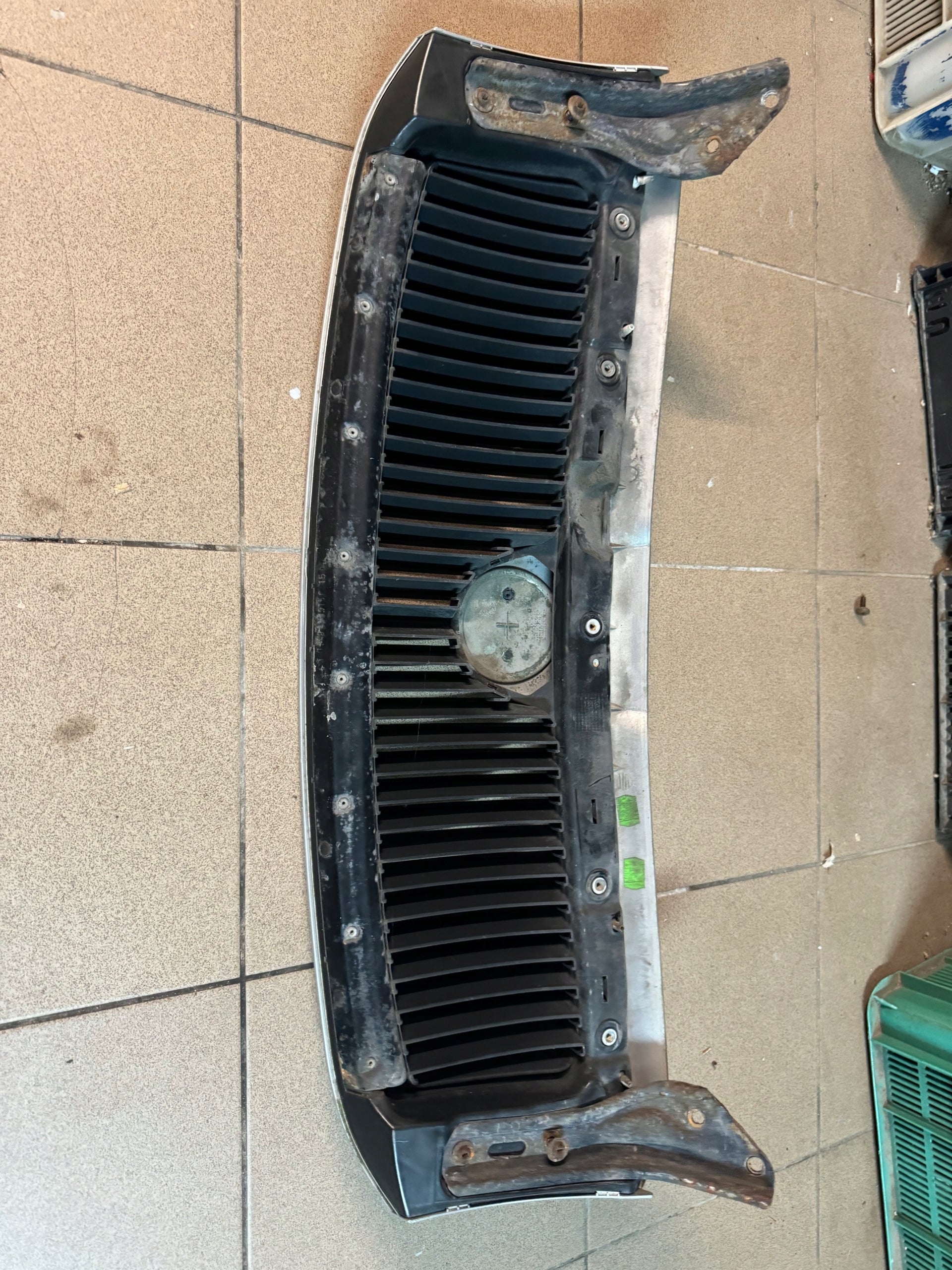 Kühlergrill Skoda SUPERB I FRONTGRILL Kühlergitter