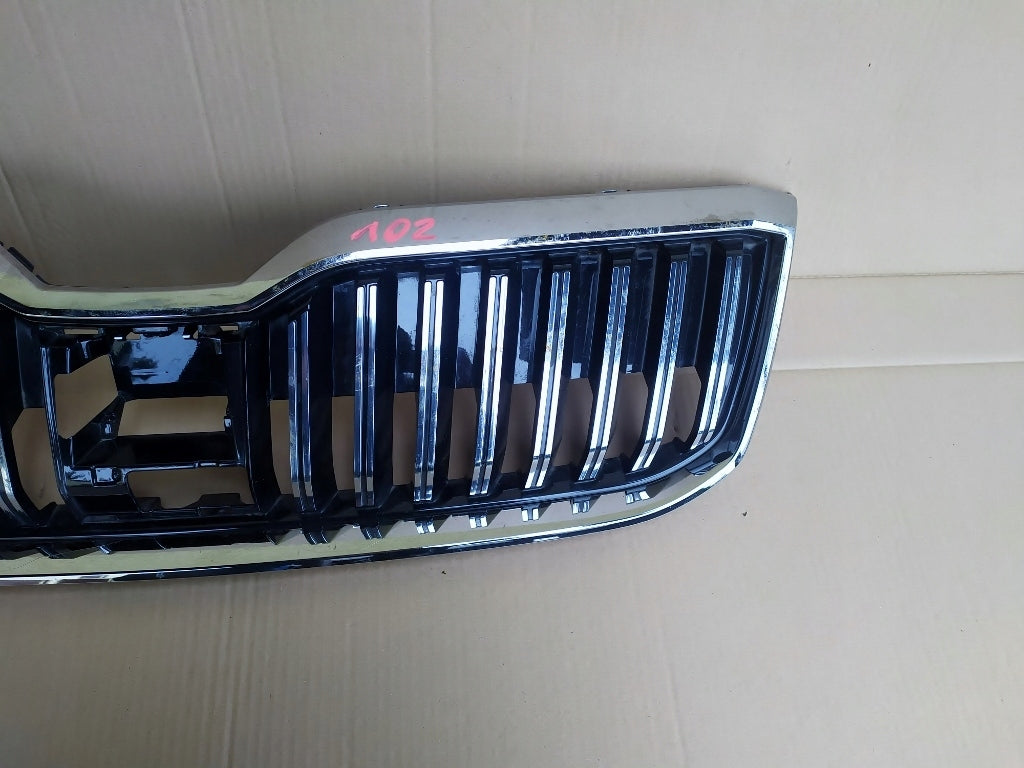 Kühlergrill Skoda SUPERB III FRONTGRILL Kühlergitter