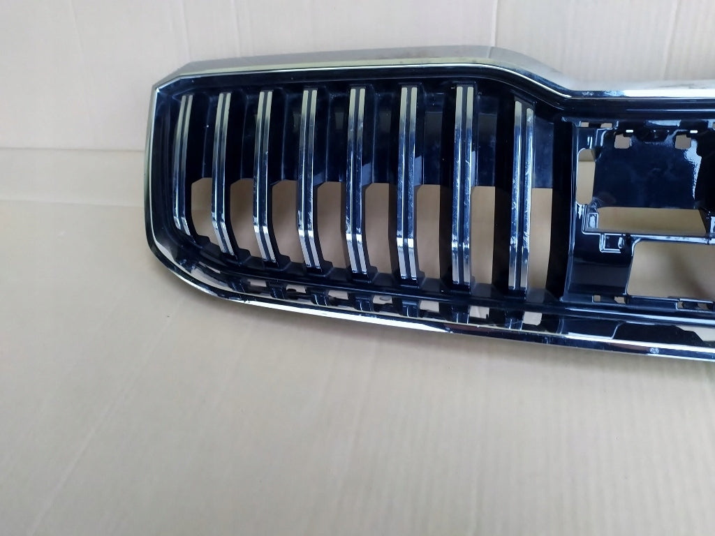 Kühlergrill Skoda SUPERB III FRONTGRILL Kühlergitter