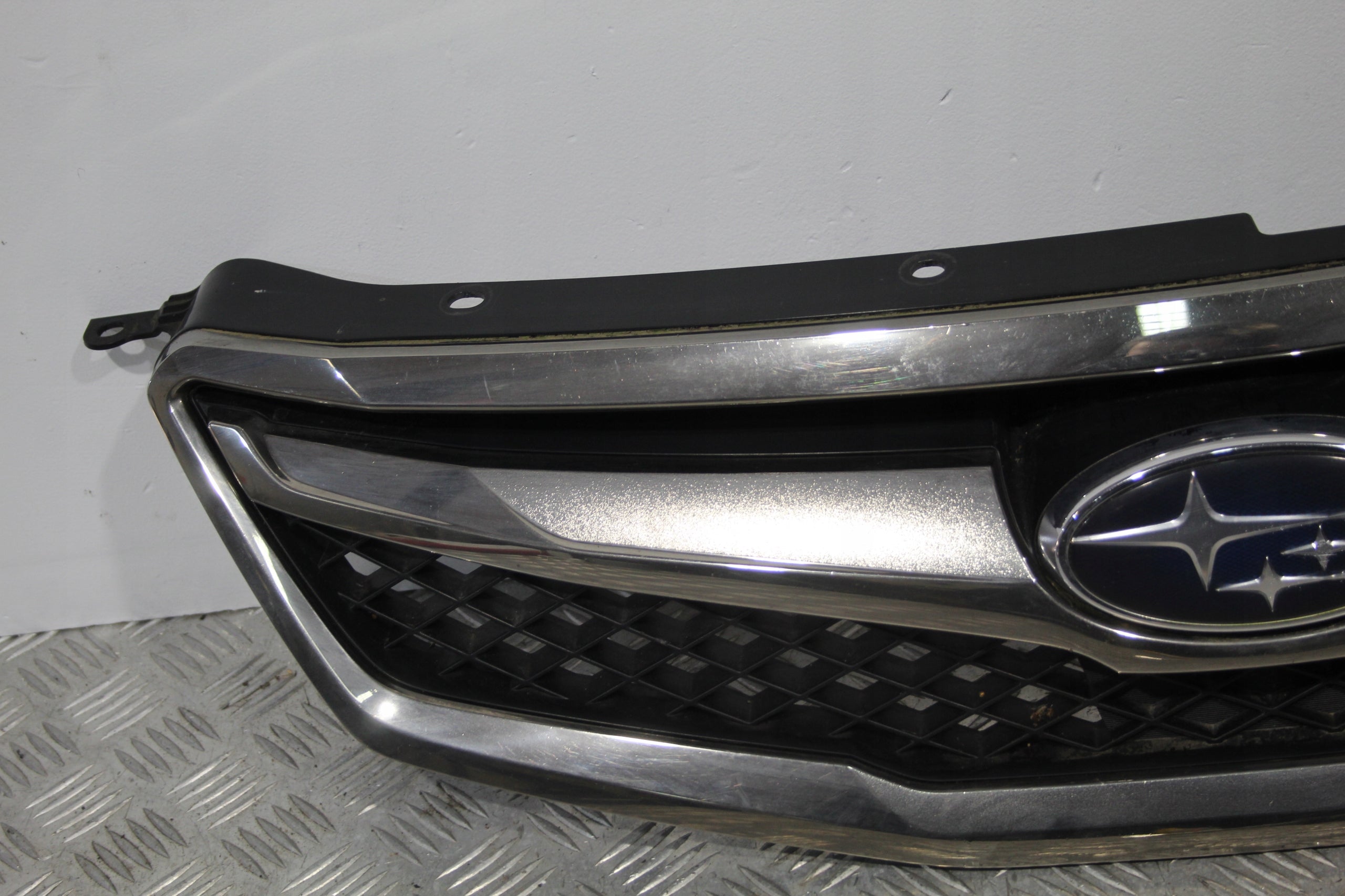 Kühlergrill Subaru LEGACY FRONTGRILL Kühlergitter