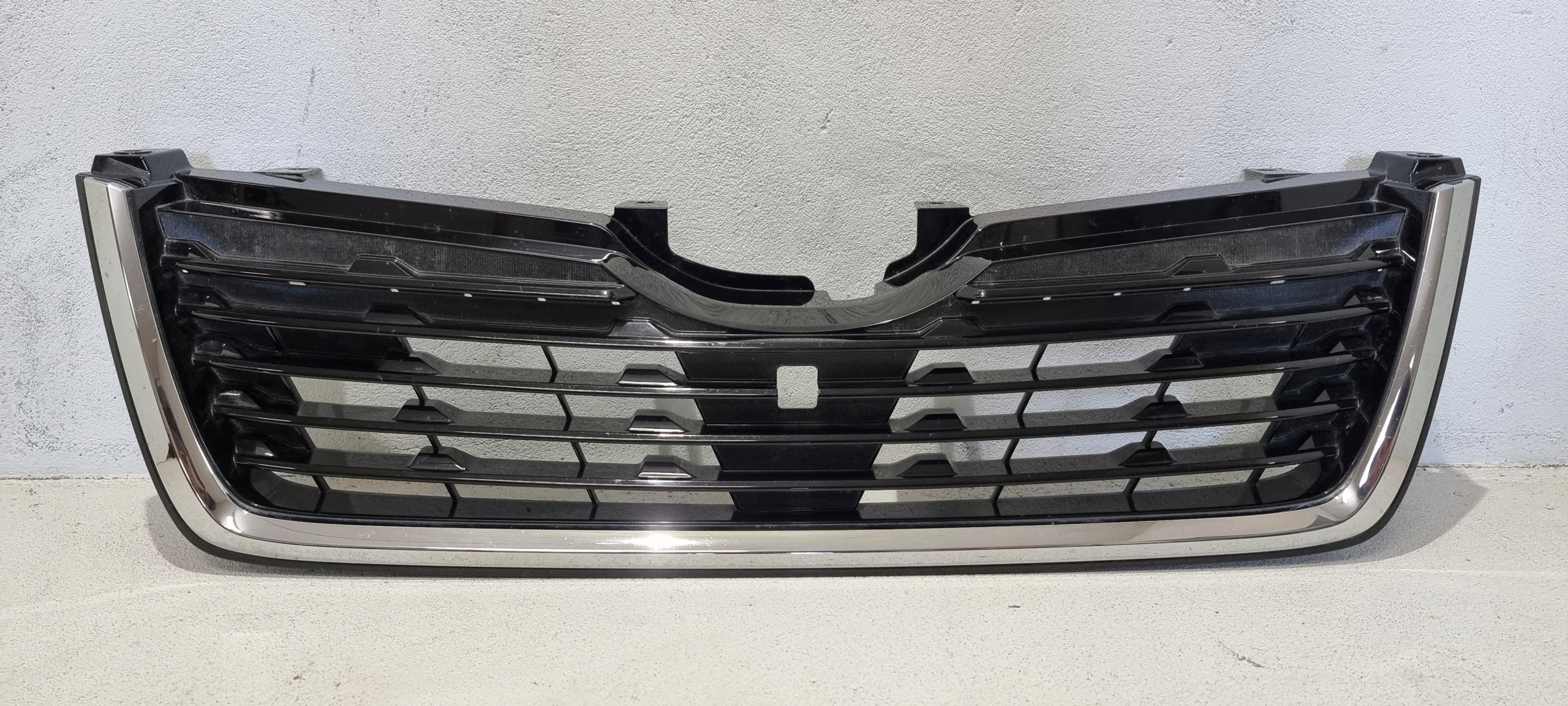  Kühlergrill Subaru FORESTER IV FRONTGRILL 91121SJ130 Kühlergitter product image