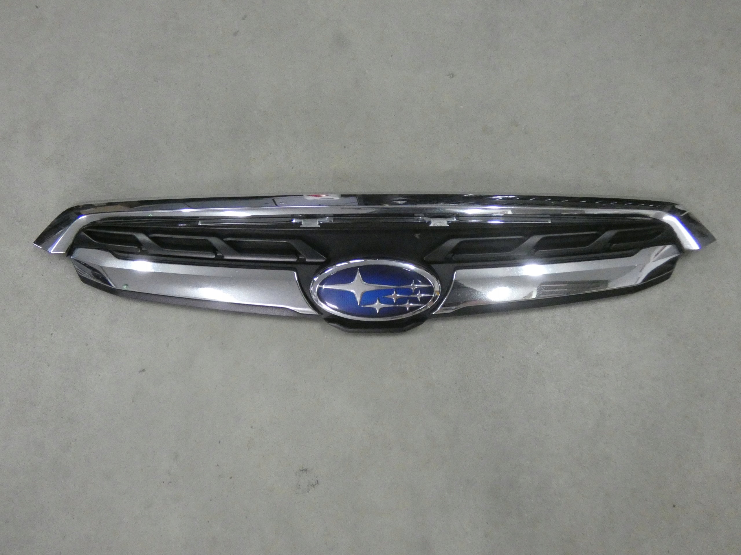 Kühlergrill Subaru FORESTER FRONTGRILL Kühlergitter