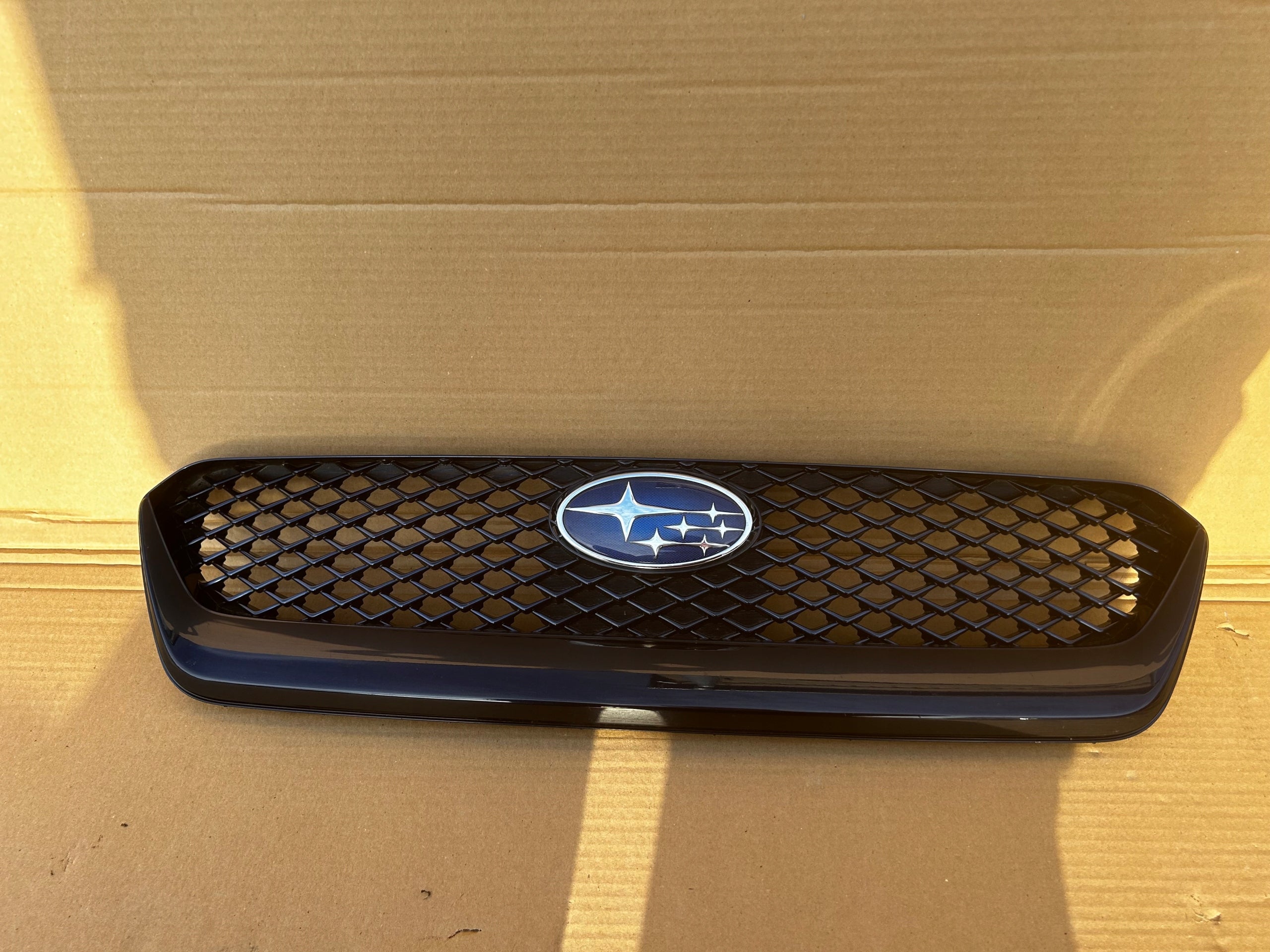 Kühlergrill Subaru WRX IMPREZA FRONTGRILL 91121VA000 Kühlergitter