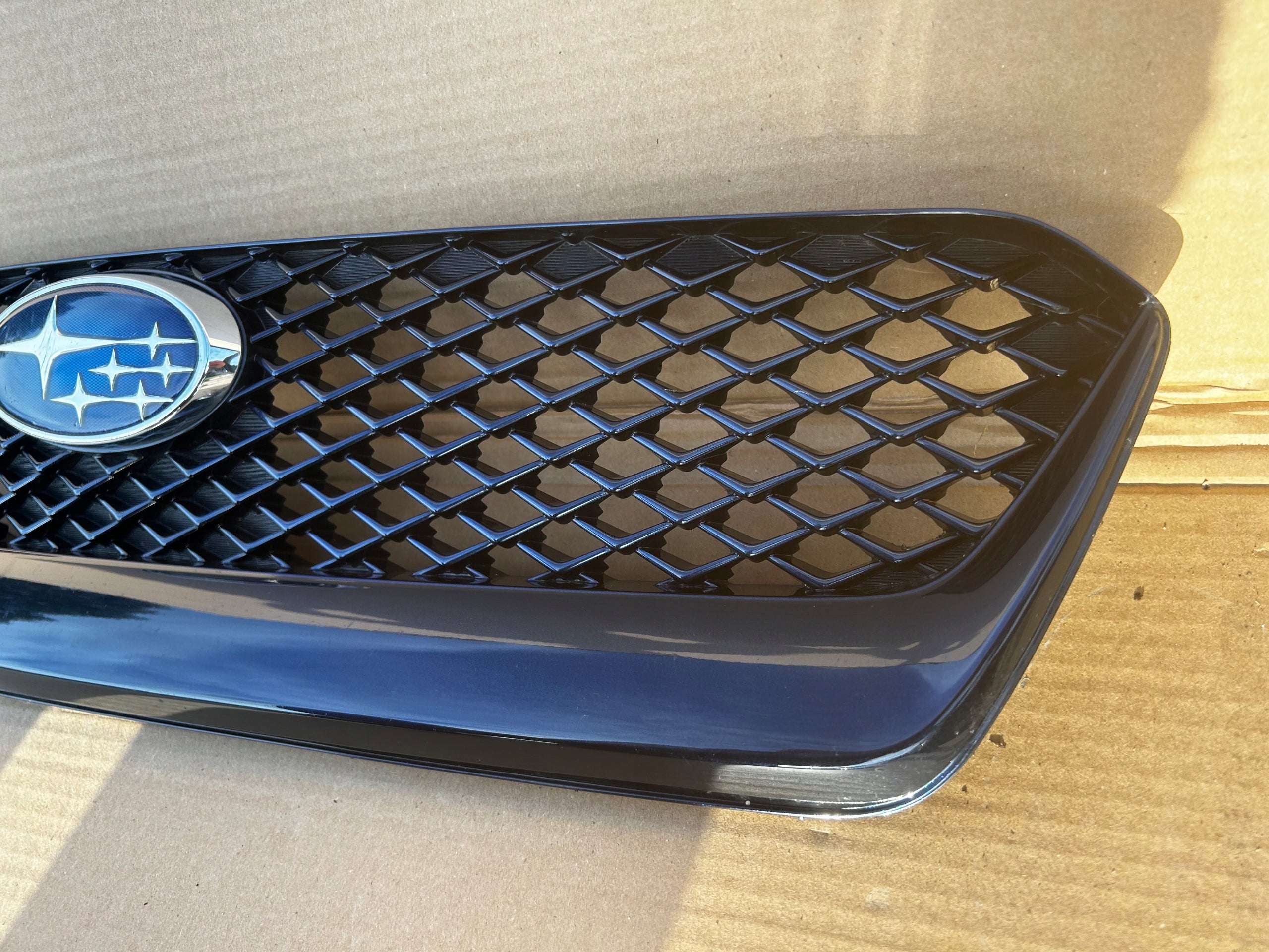 Kühlergrill Subaru WRX IMPREZA FRONTGRILL 91121VA000 Kühlergitter