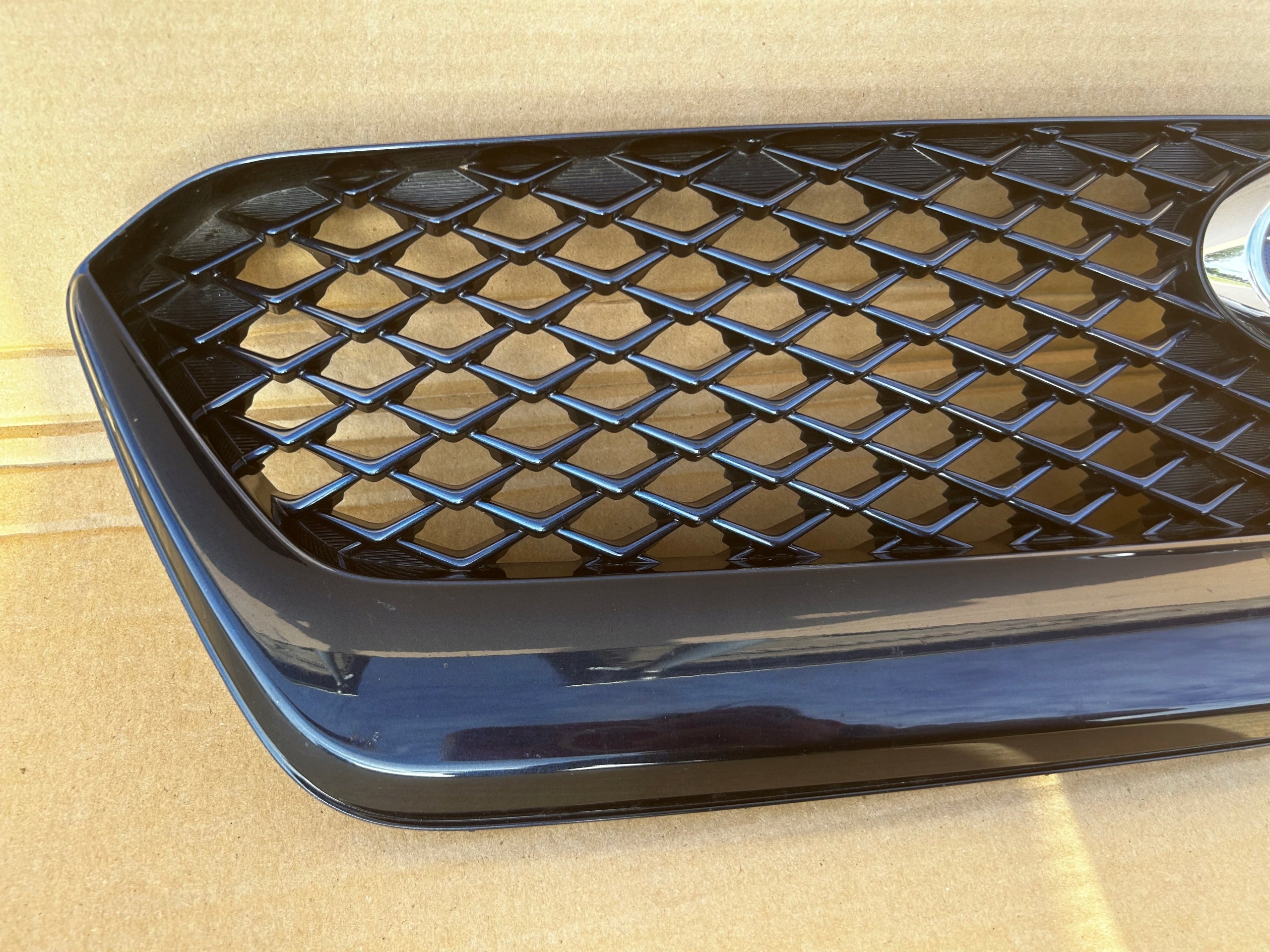 Kühlergrill Subaru WRX IMPREZA FRONTGRILL 91121VA000 Kühlergitter