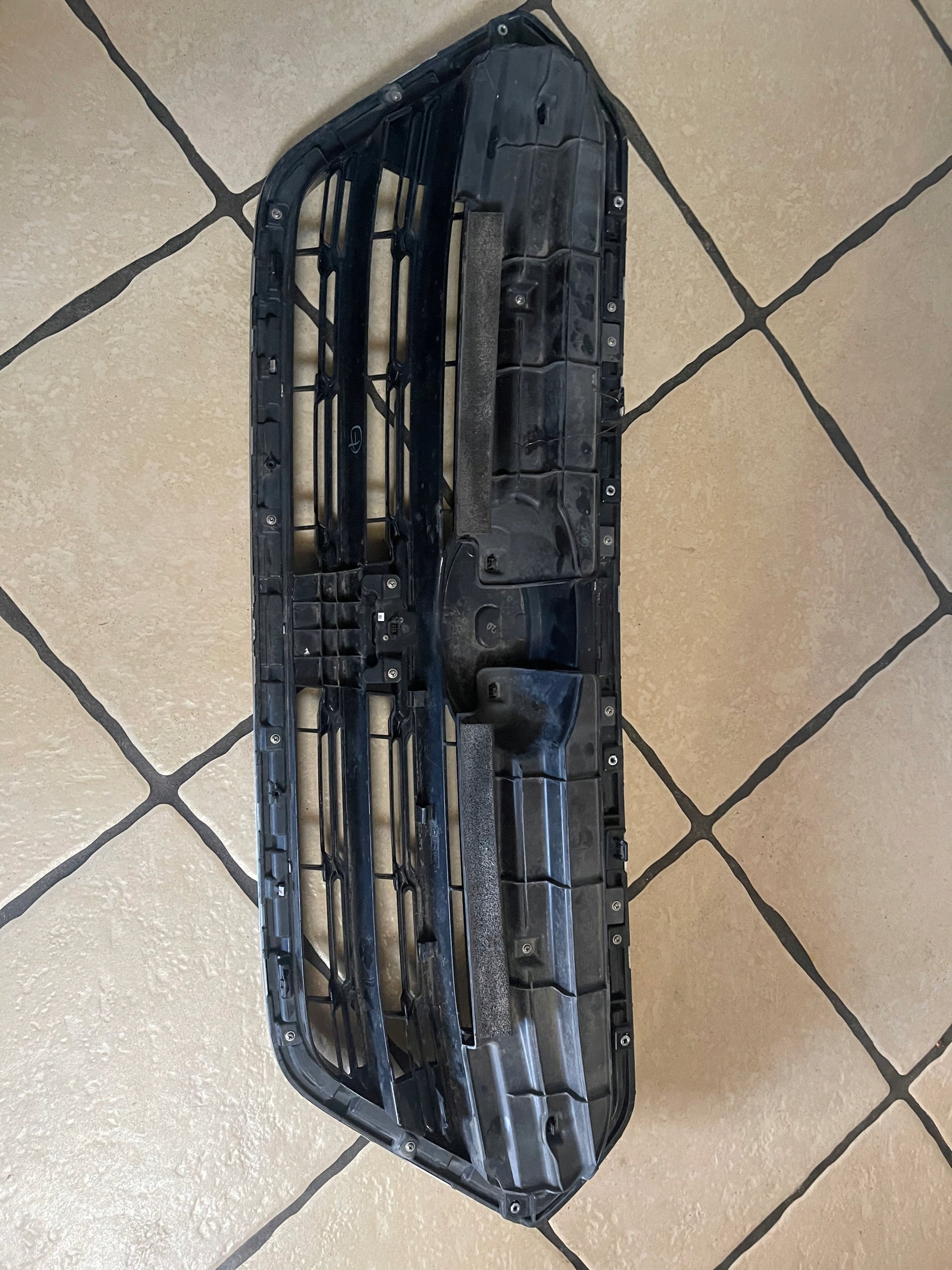 Kühlergrill Subaru OUTBACK 2 FRONTGRILL Kühlergitter