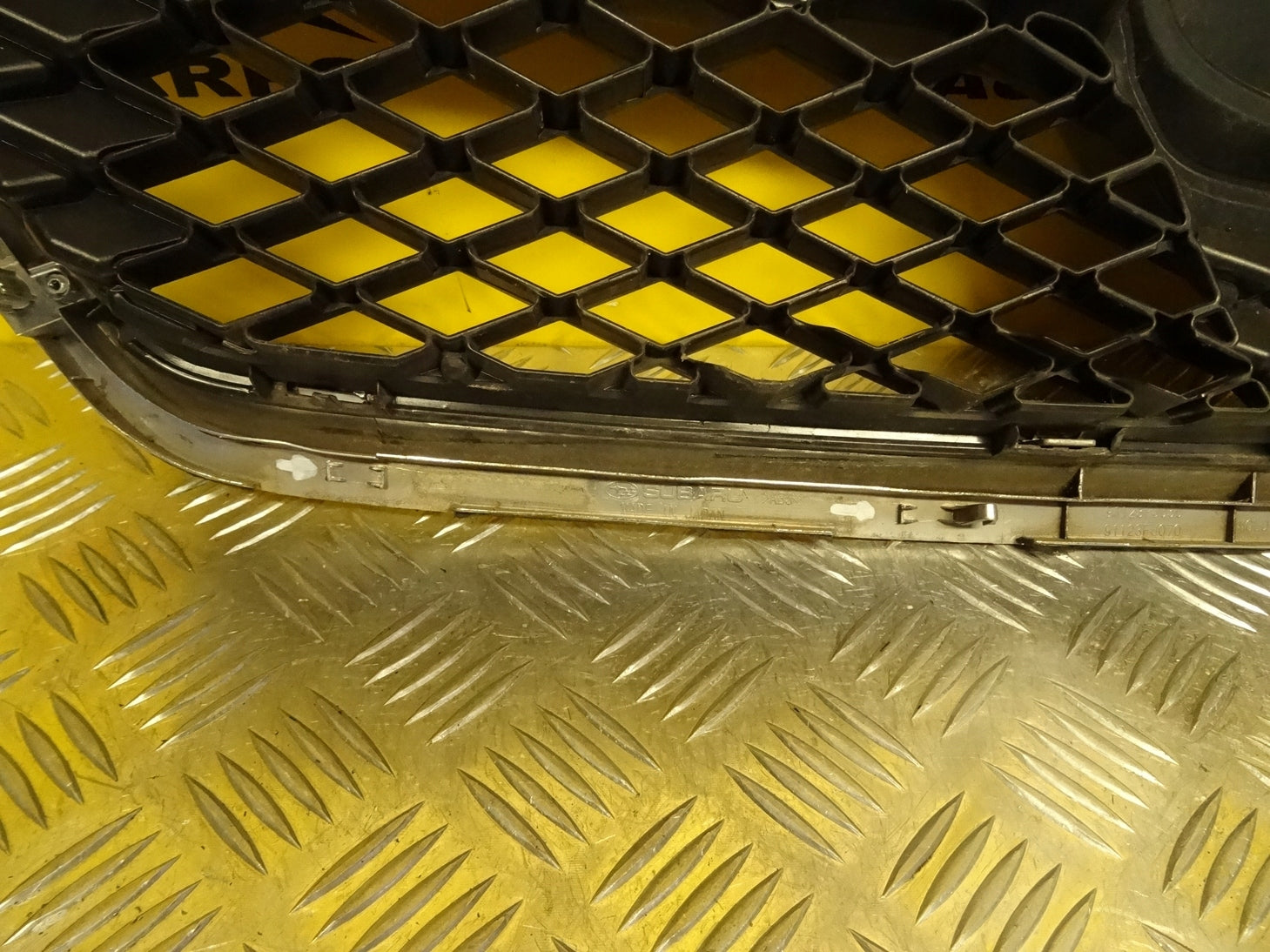 Kühlergrill Subaru XV 2 FRONTGRILL Kühlergitter