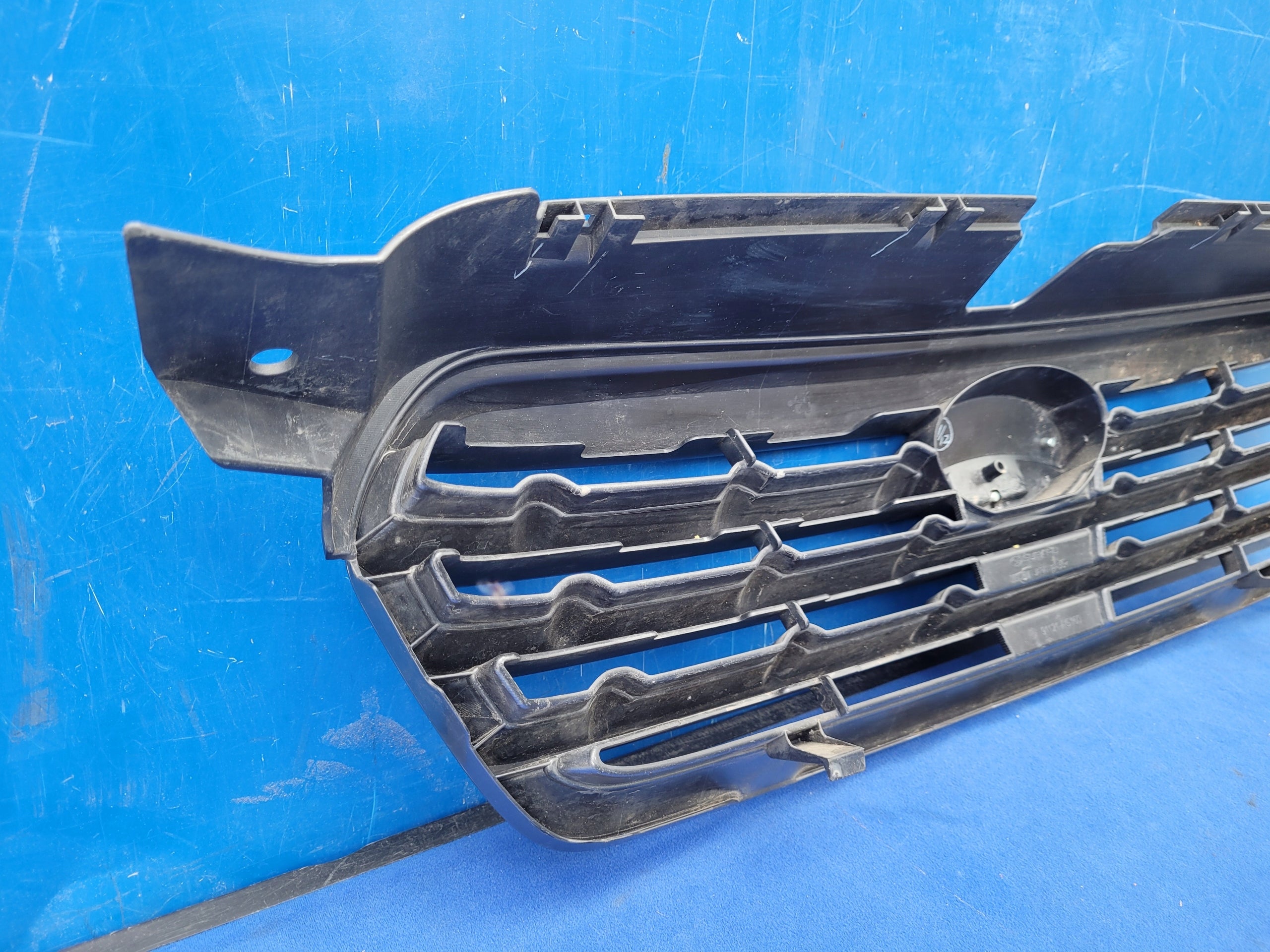 Kühlergrill Subaru OUTBACK FRONTGRILL 91121AG160 Kühlergitter