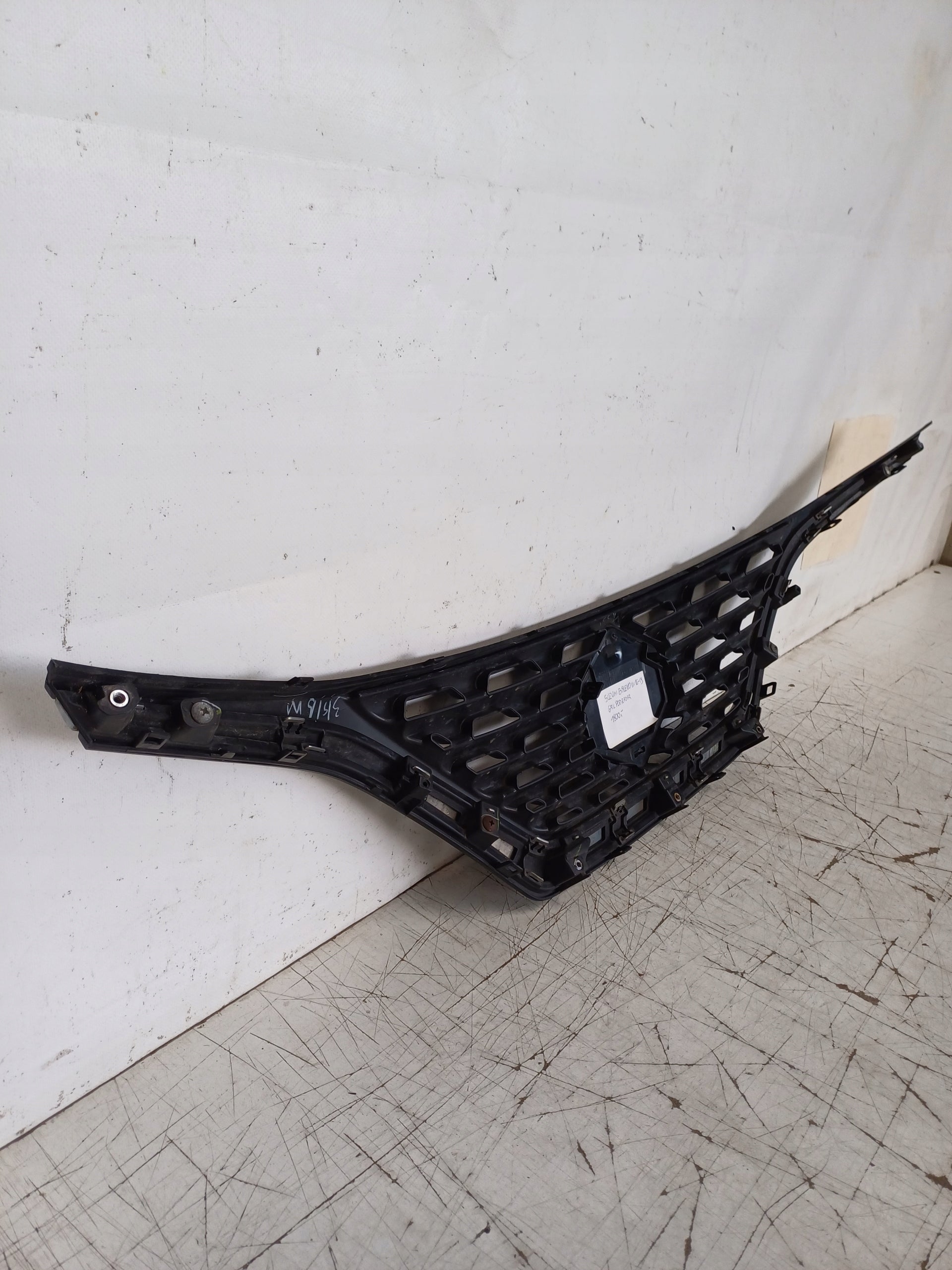 Kühlergrill Suzuki BALENO FRONTGRILL 7174368P0 Kühlergitter