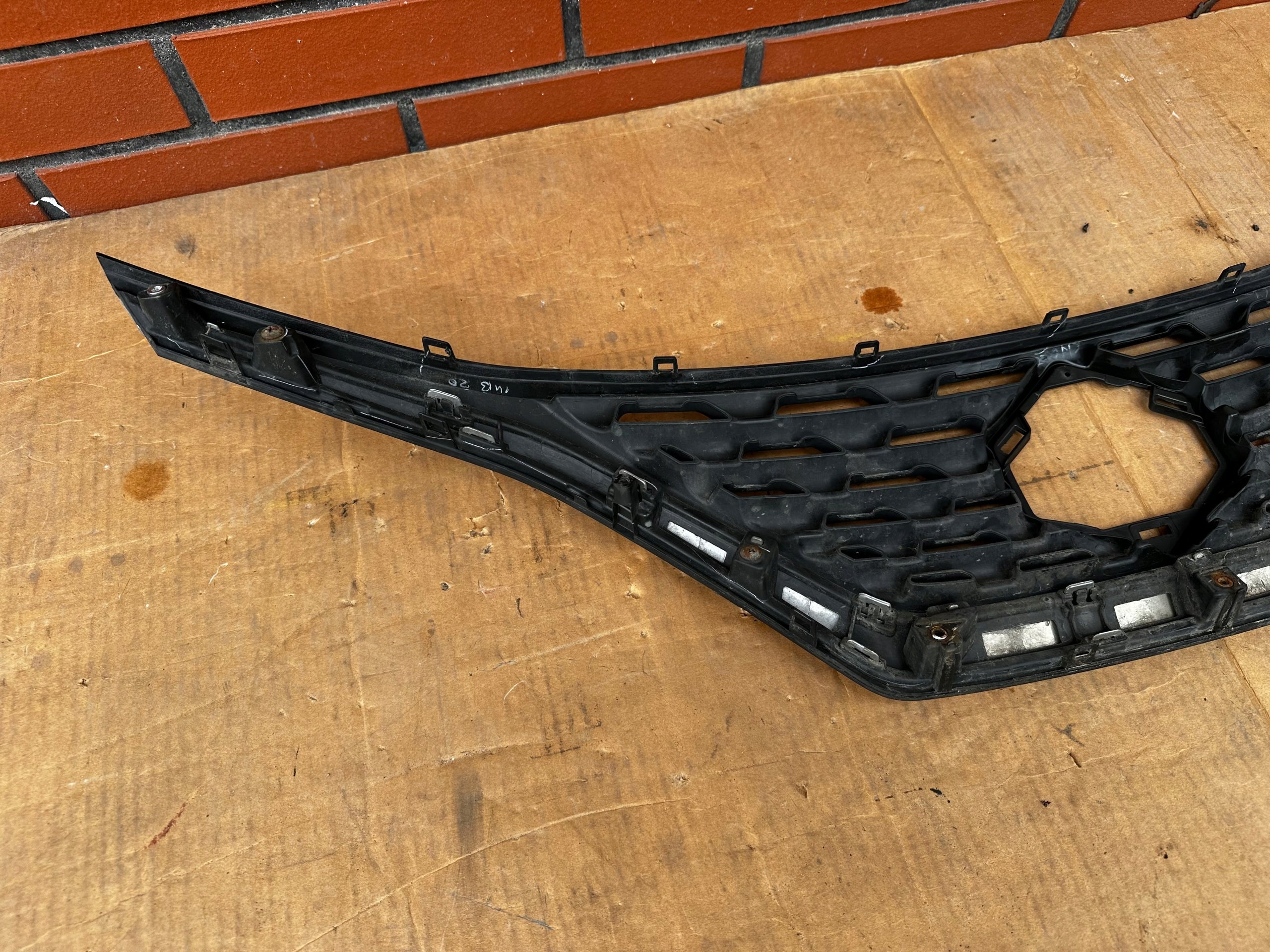 Kühlergrill Suzuki BALENO FRONTGRILL Kühlergitter