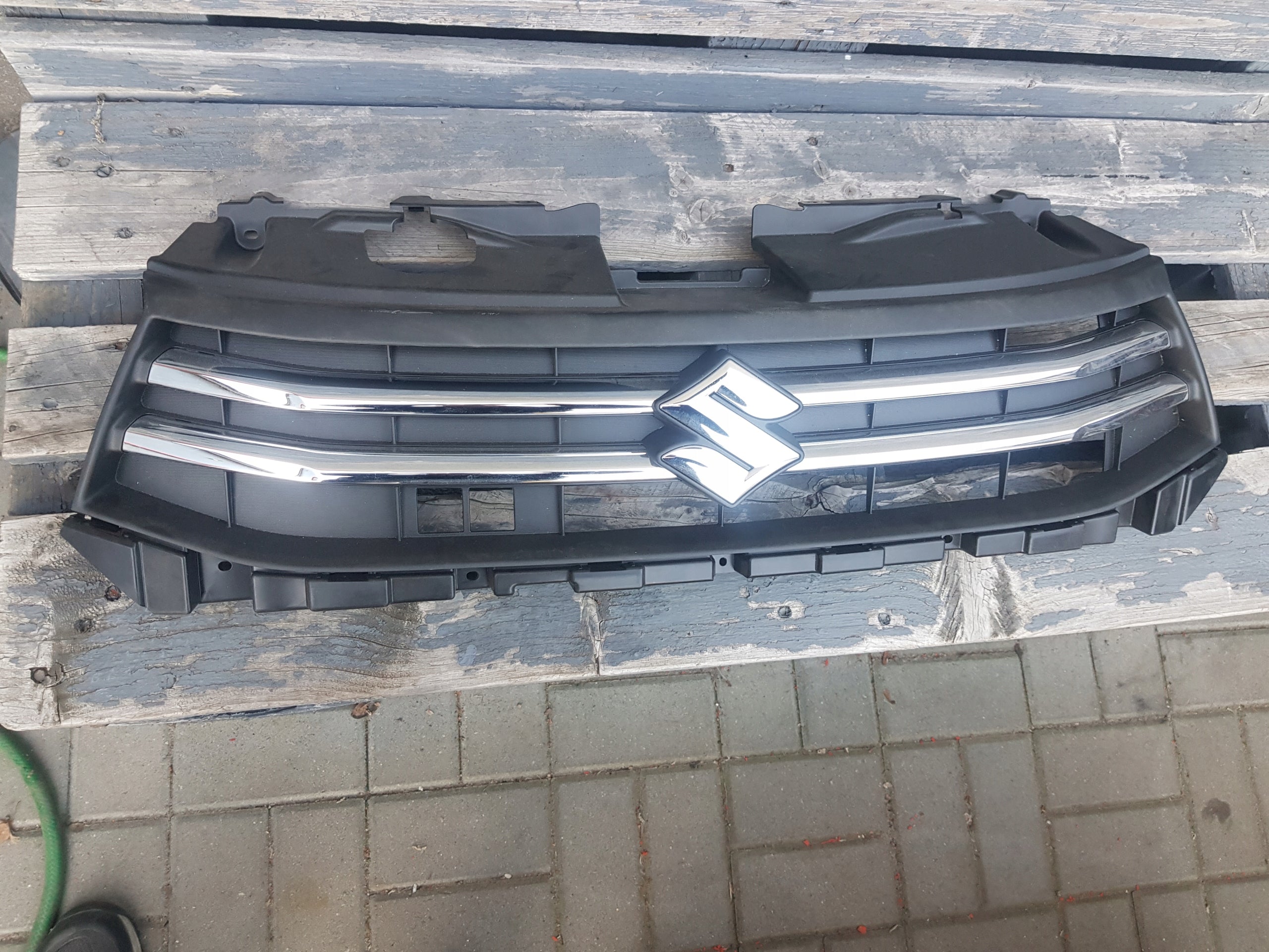 Kühlergrill Suzuki CELERIO FRONTGRILL 7174184m1 Kühlergitter