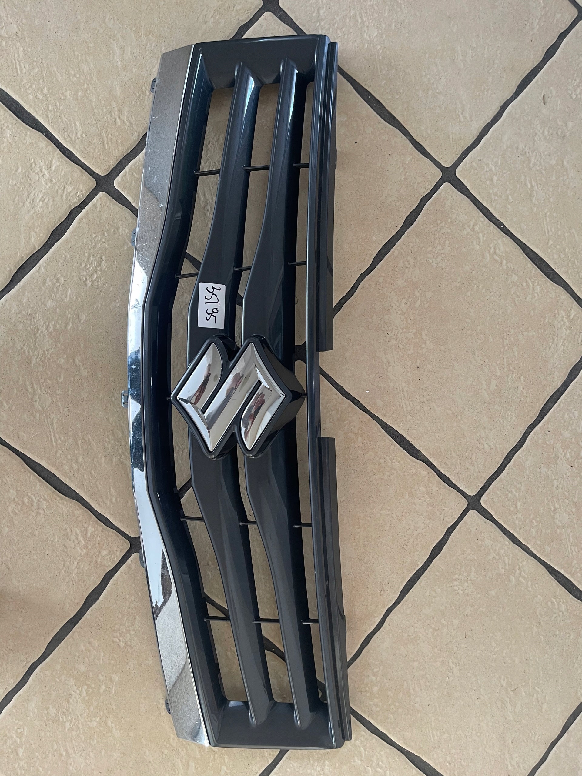 Calandre Suzuki VITARA 2 GRAND VITARA FRONT GRILL calandre 