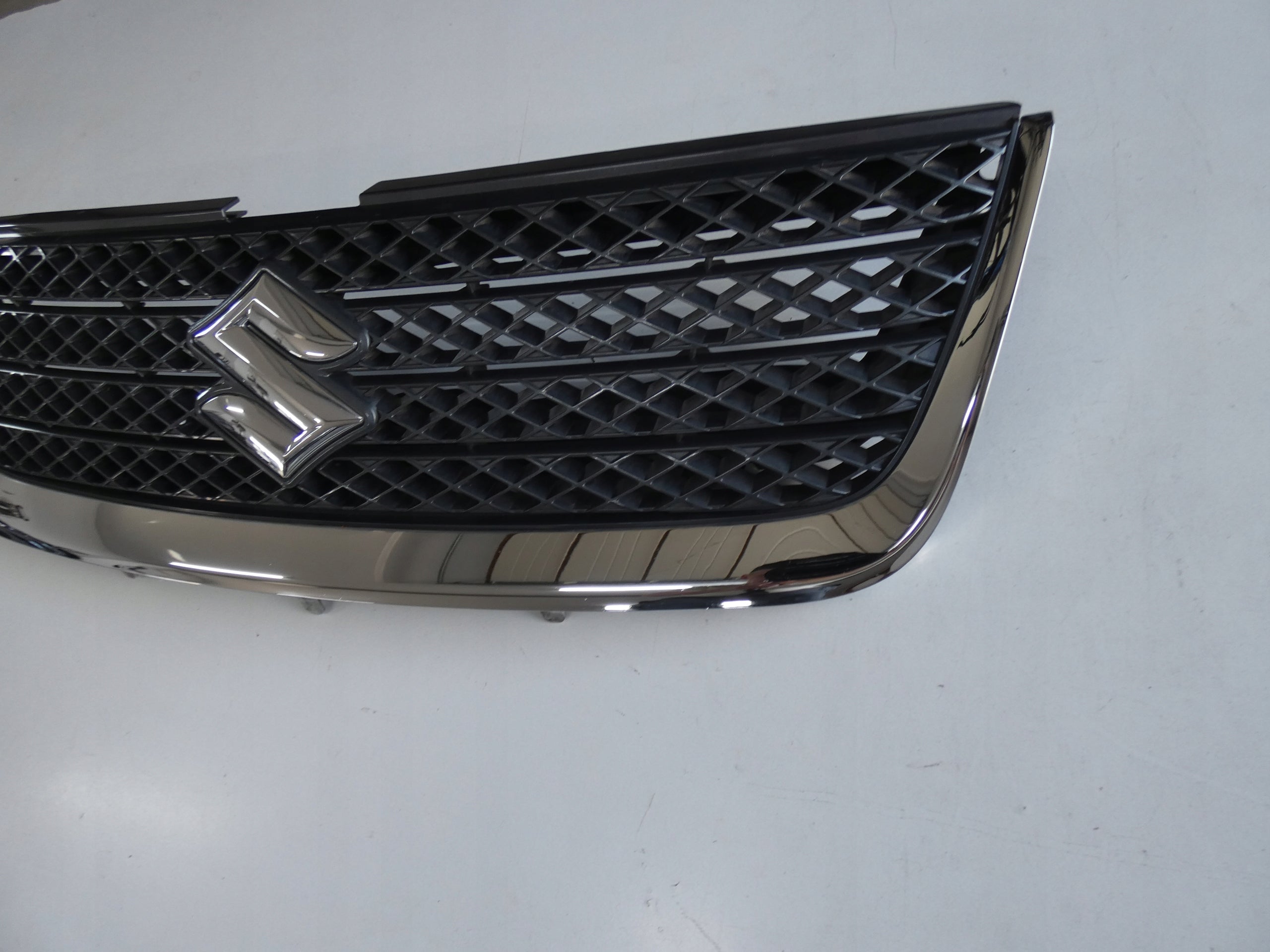 Kühlergrill Suzuki GRAND VITARA FRONTGRILL Kühlergitter