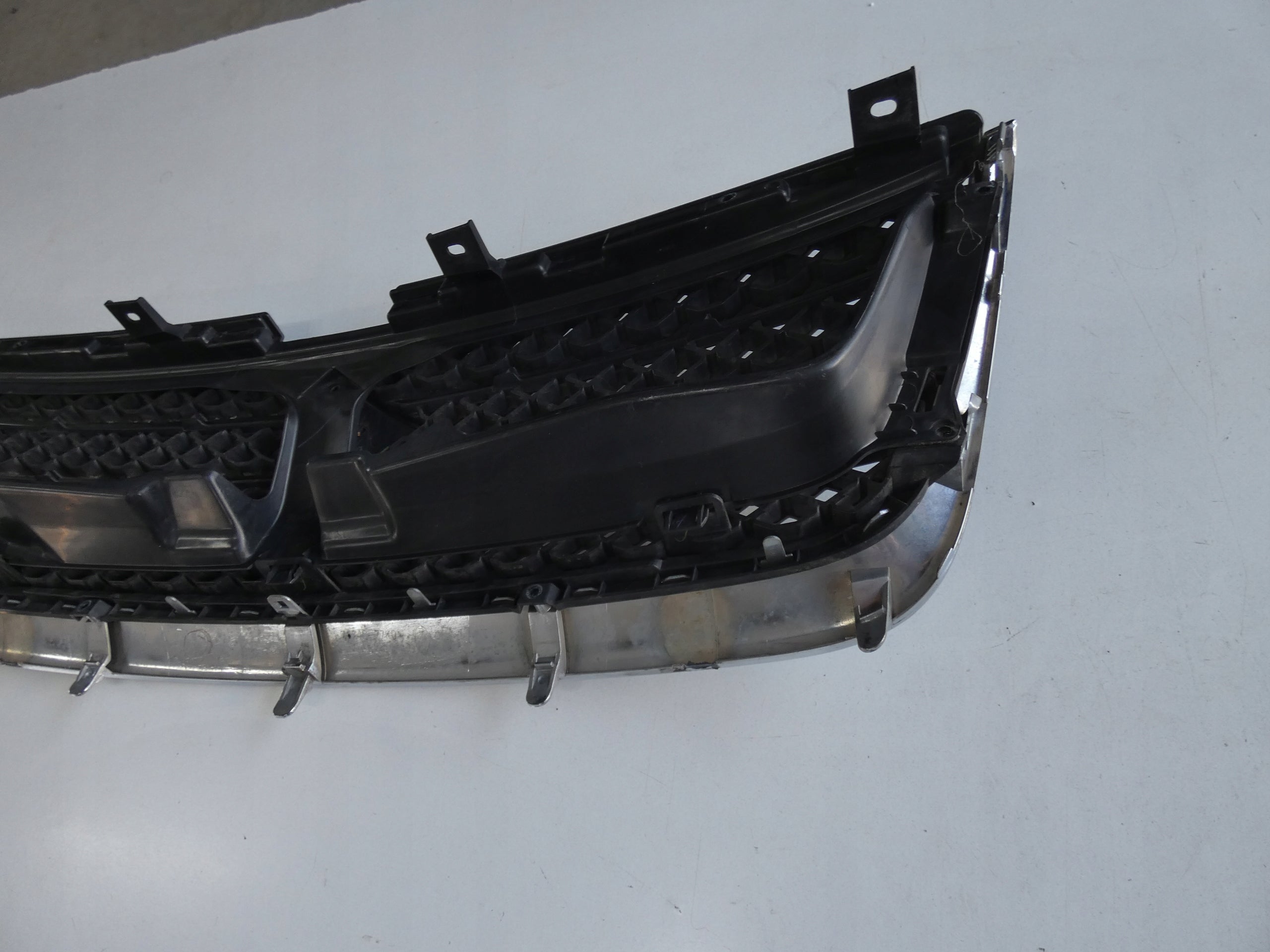 Kühlergrill Suzuki GRAND VITARA FRONTGRILL Kühlergitter