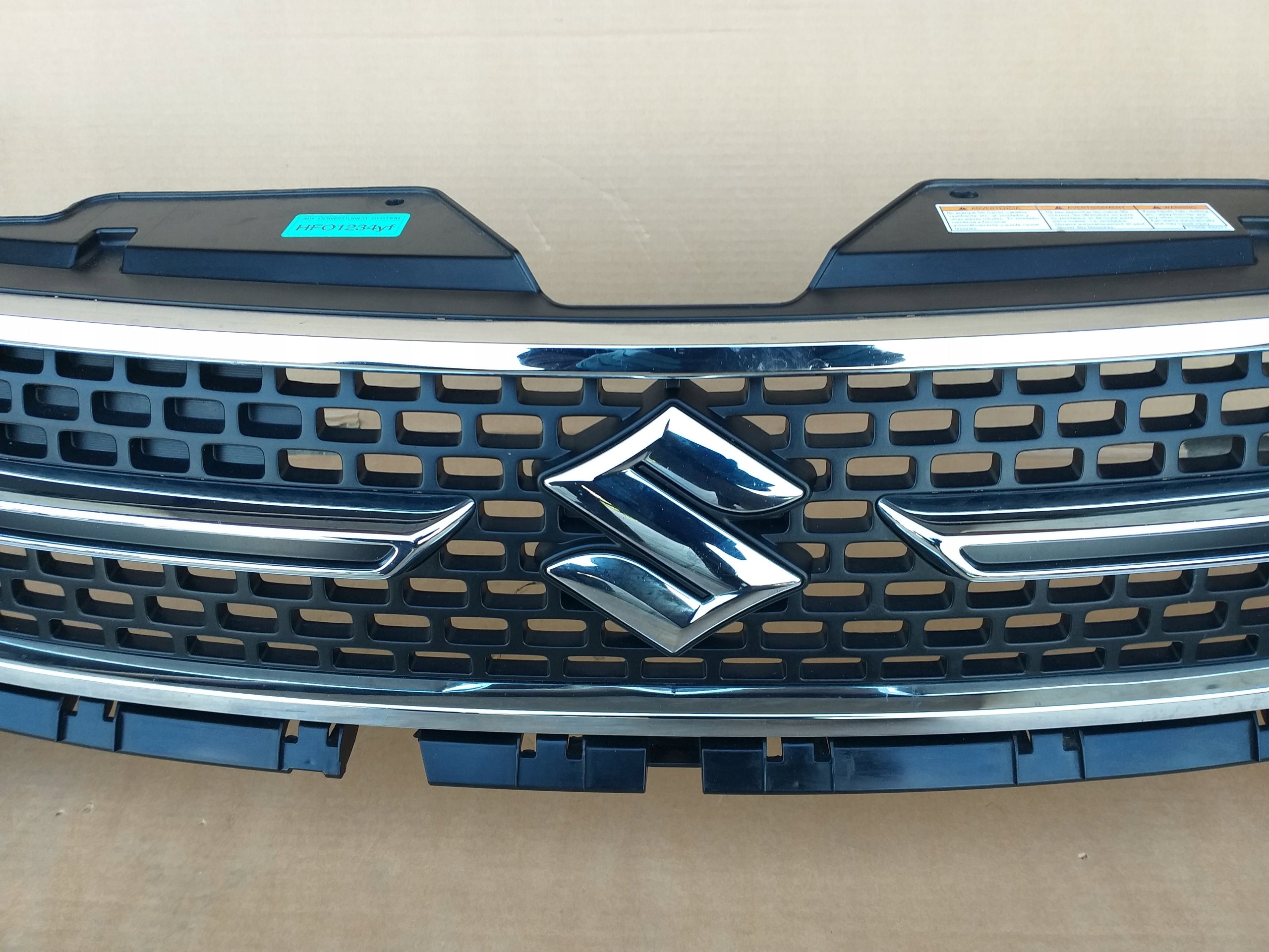 Kühlergrill Suzuki I IGNIS FRONTGRILL 7211162R13 Kühlergitter