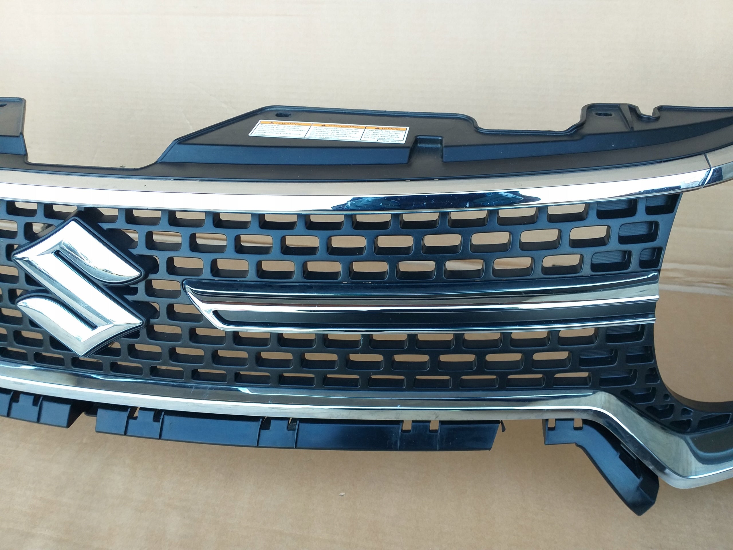 Kühlergrill Suzuki I IGNIS FRONTGRILL 7211162R13 Kühlergitter