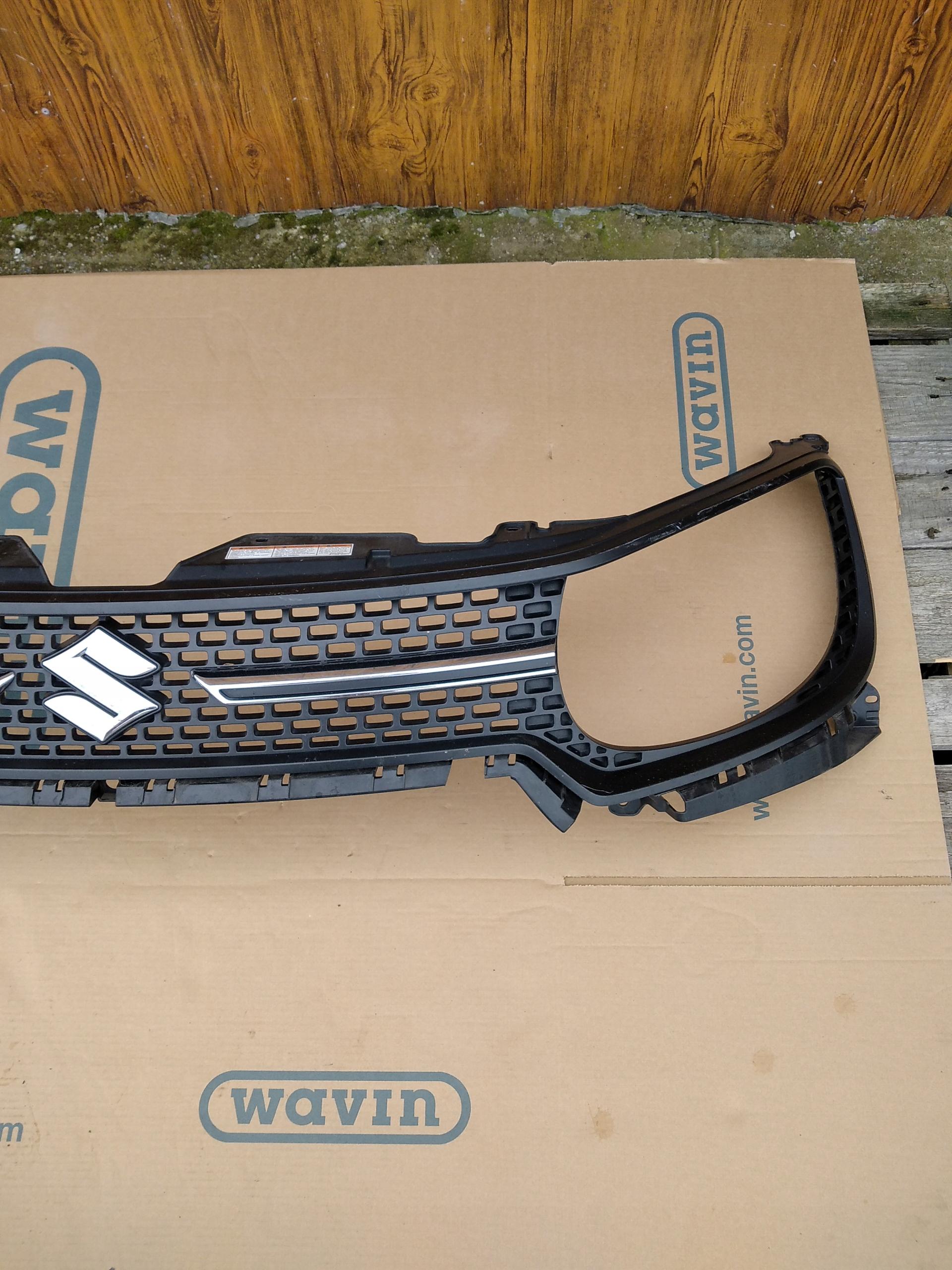 Kühlergrill Suzuki IGNIS III I IGNIS FRONTGRILL 7211162R07 Kühlergitter