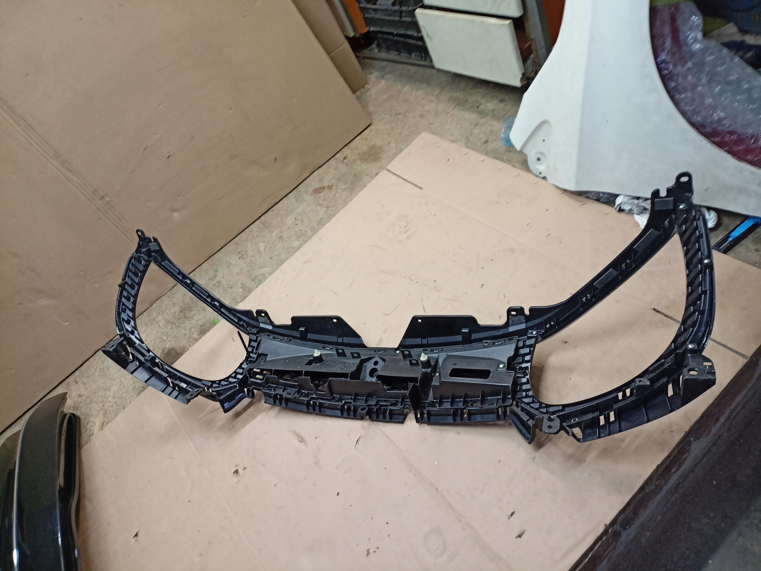 Kühlergrill Suzuki I IGNIS IGNIS III FRONTGRILL 7211262R0 Kühlergitter