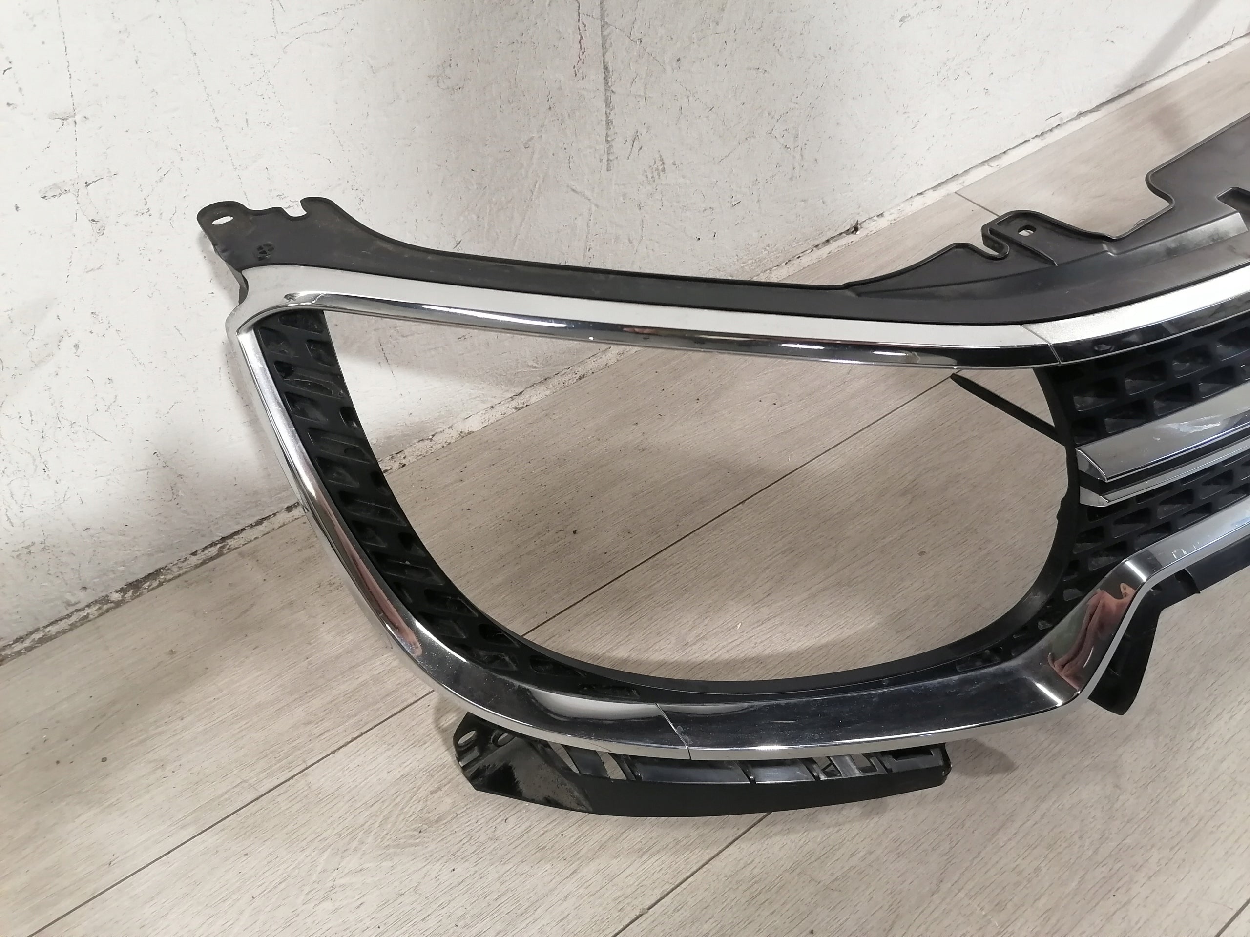 Kühlergrill Suzuki I IGNIS IGNIS III FRONTGRILL 7211262R0a Kühlergitter