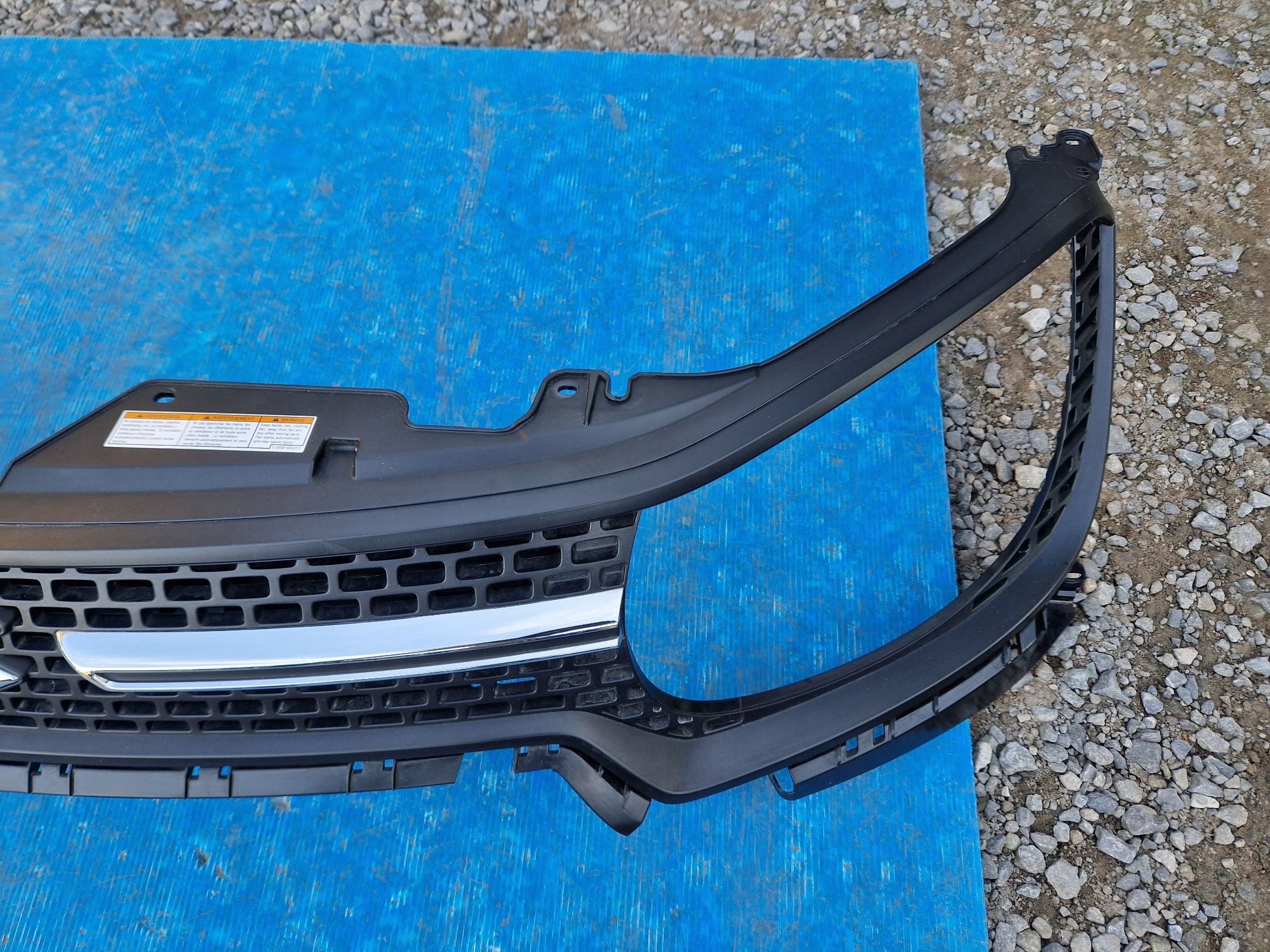 Kühlergrill Suzuki I IGNIS IGNIS III FRONTGRILL 7211262R0a Kühlergitter