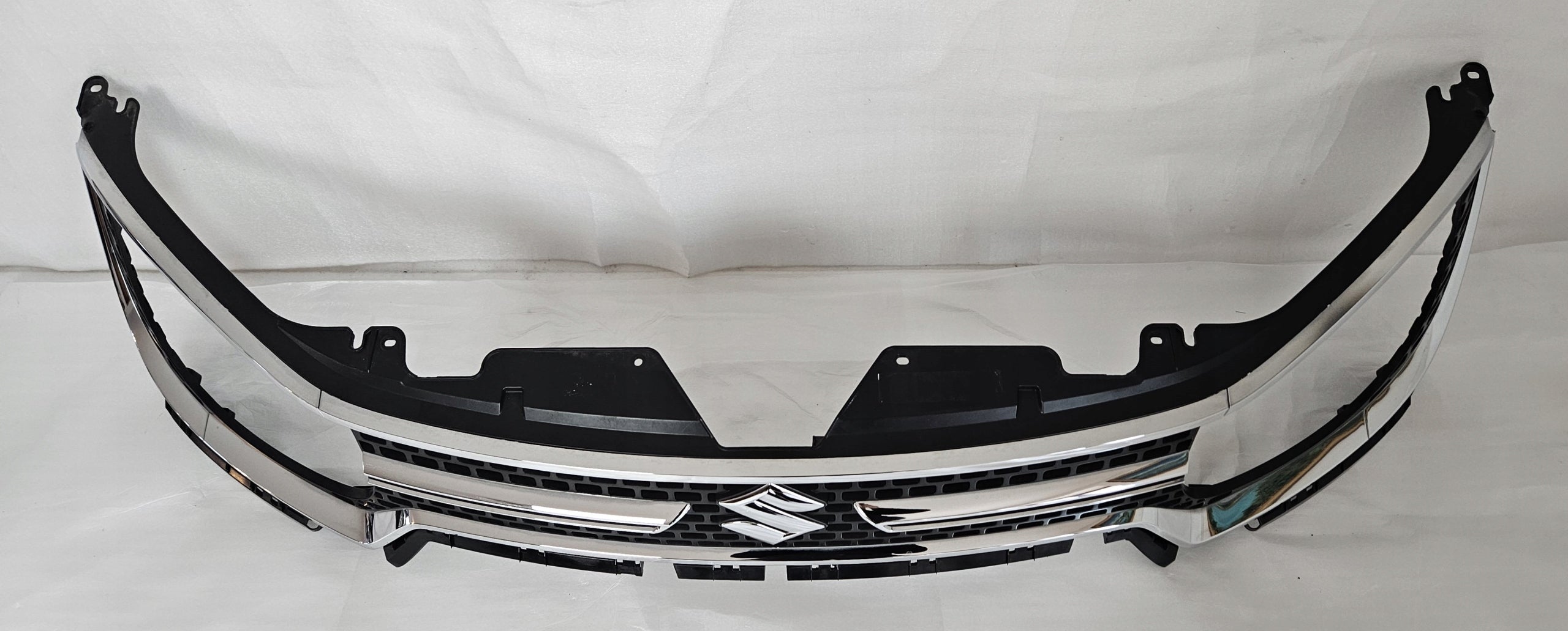 Kühlergrill Suzuki I IGNIS IGNIS III FRONTGRILL 7211262R0 Kühlergitter